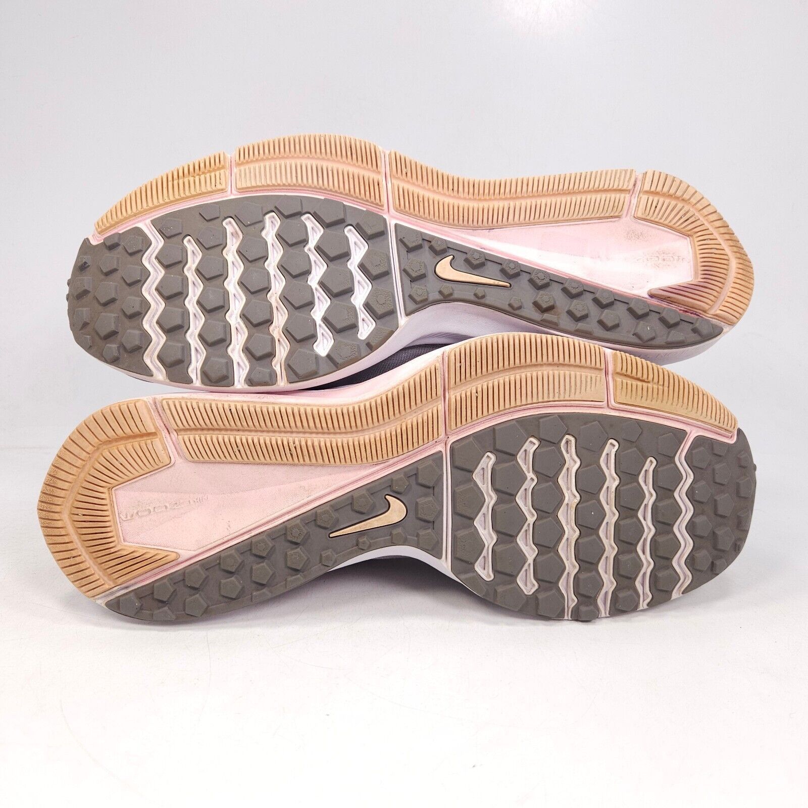 Nike Nike Zoom Winflo 4 Shoe Women Size 8.5 898485-010 Gray White Size US 8.5 / IT 38.5 - 7 Thumbnail