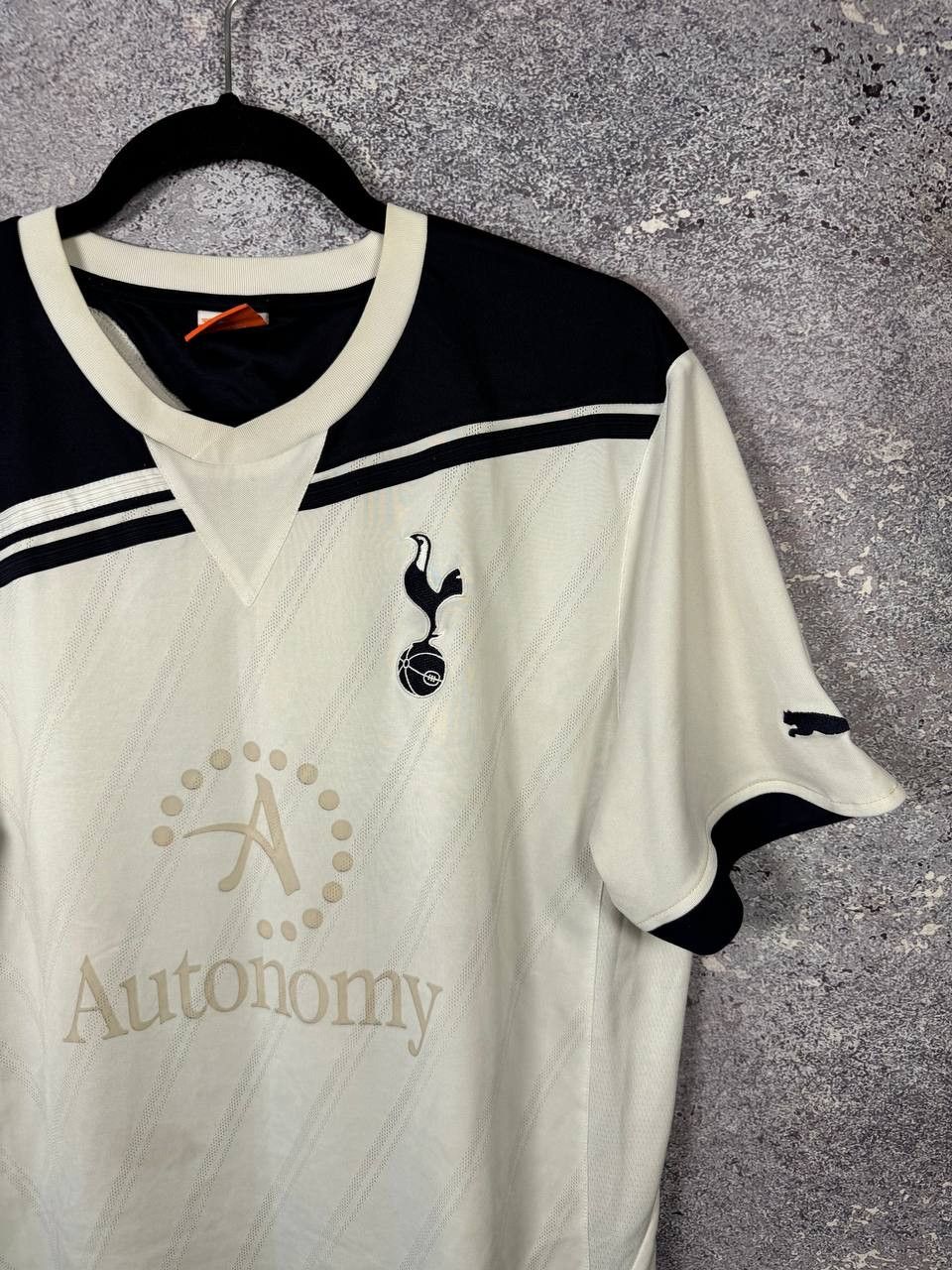 Puma Tottenham Hotspur 2010/11 Puma Home Soccer Jersey Medium Size US M / EU 48-50 / 2 - 2 Thumbnail