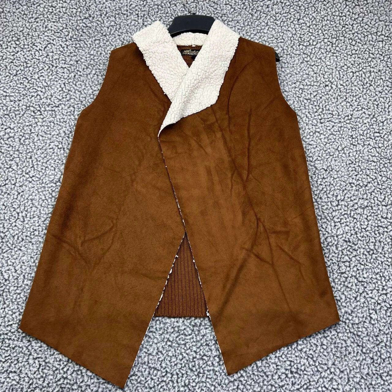 Other Absolutely Famous Jacket Vest Women Suede Sherpa Knitted M Size M / US 6-8 / IT 42-44 - 1 Thumbnail