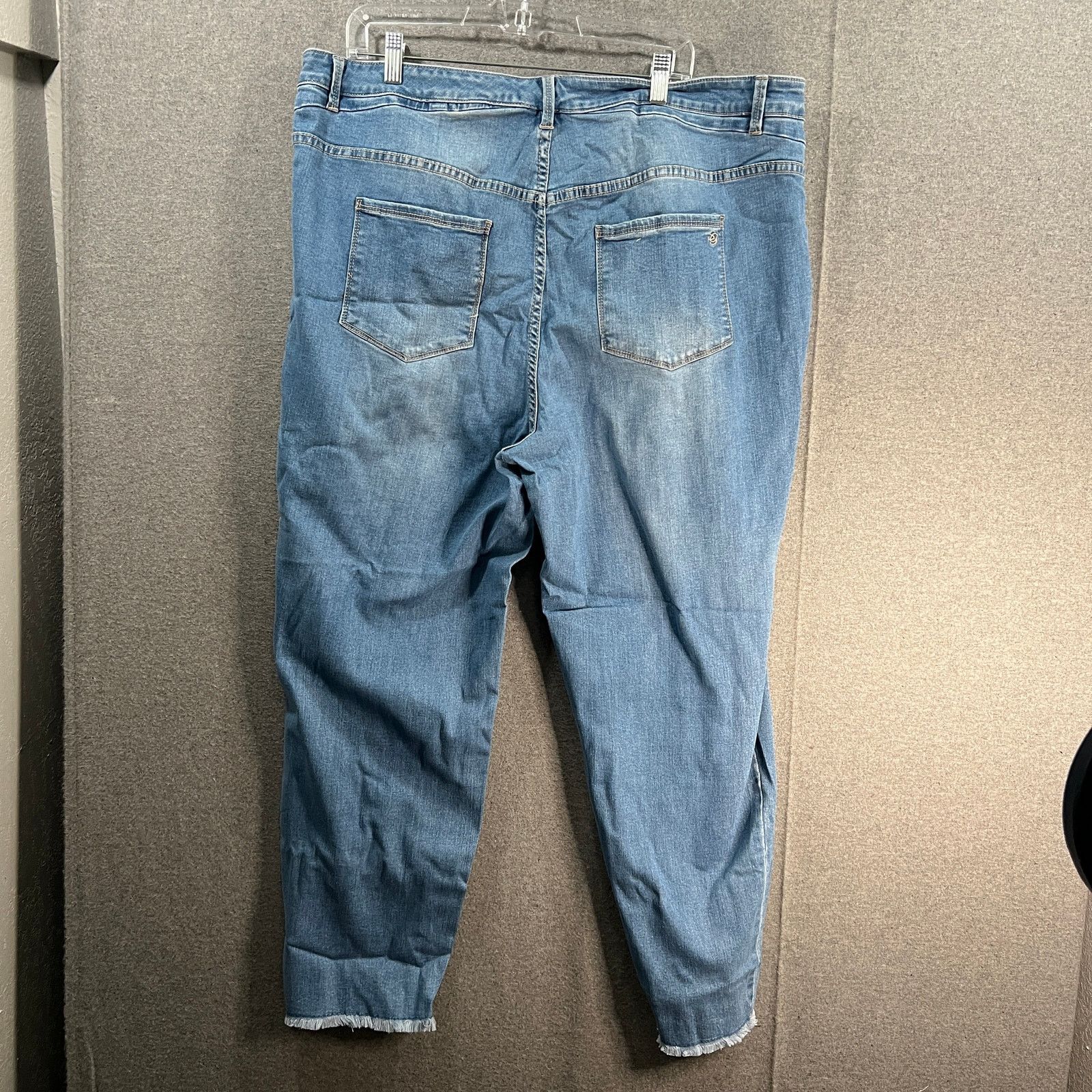 Other Susan Graver Regular Straight Ankle Jean with Fraved Size 40" / US 18 - 2 Thumbnail