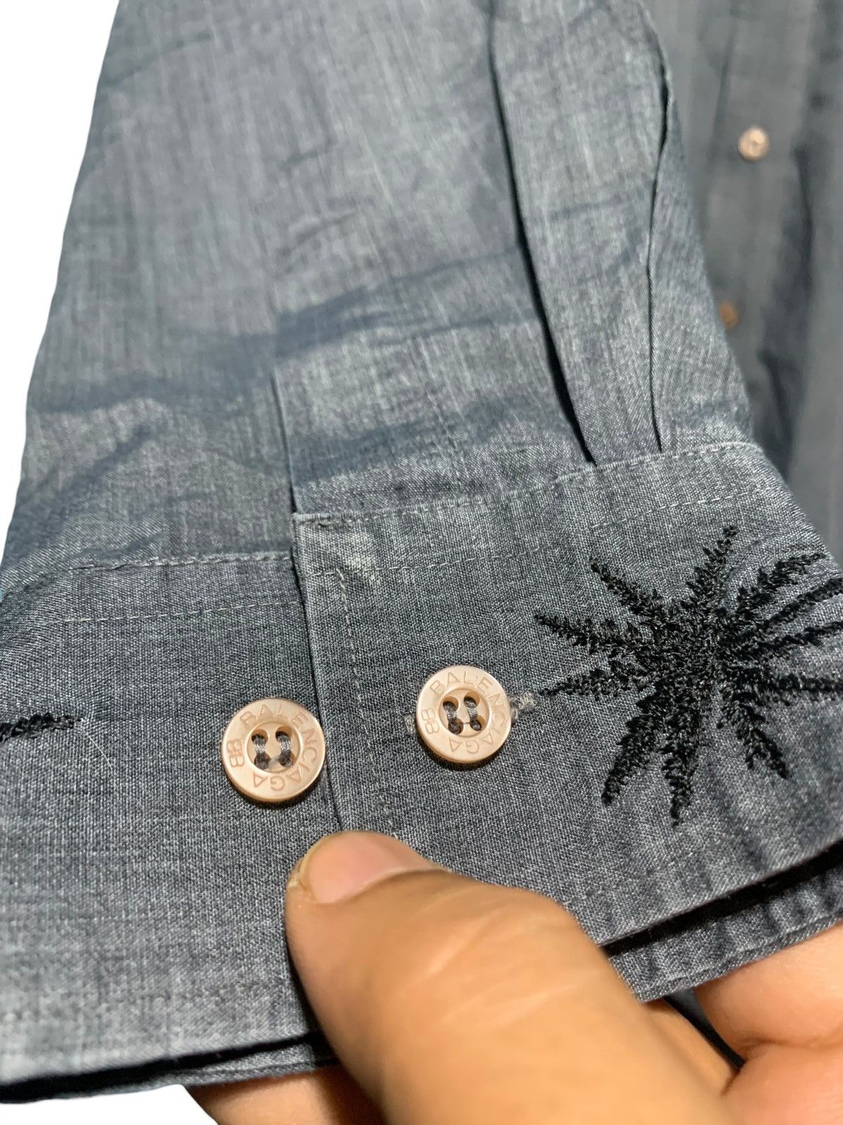 Balenciaga × Vintage Vintage Balenciaga palm tree embroidered shirt Size US S / EU 44-46 / 1 - 4 Thumbnail