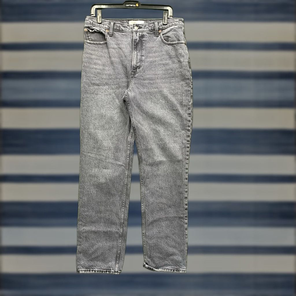 Abercrombie & Fitch Abercrombie & Fitch Jeans 12 Black Denim 90’s Ultra High Rise Straight 5-Pocket Bohemian Love Womens Size 34" / US 12 / IT 48 - 1 Thumbnail