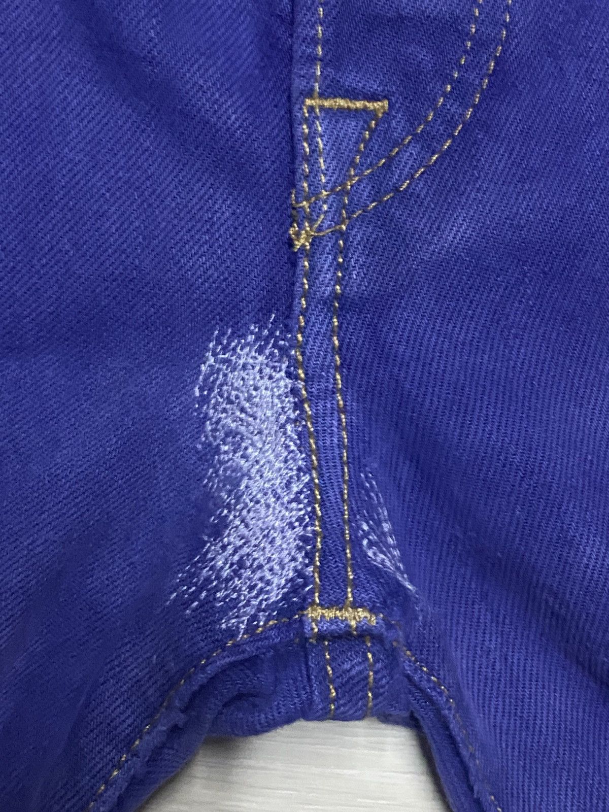Levi's Vintage Levis 501 Y2K Blue Wash Distressed Slim Fit Jeans Size US 33 - 9 Thumbnail