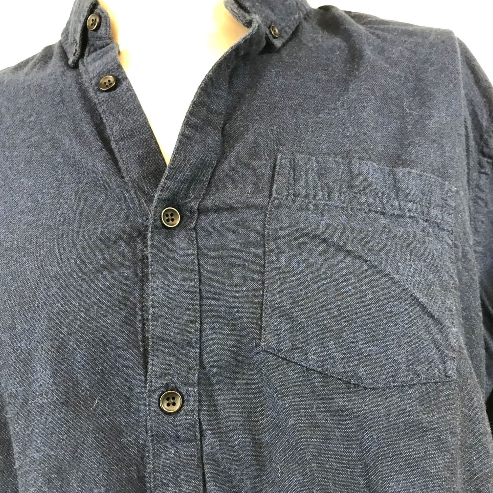 Urban Outfitters VINTAGE? URBAN OUTFITTERS MEN'S L NAVY LONG SLEEVE BUTTON COLLARED COTTON SHIRT Size US L / EU 52-54 / 3 - 2 Thumbnail