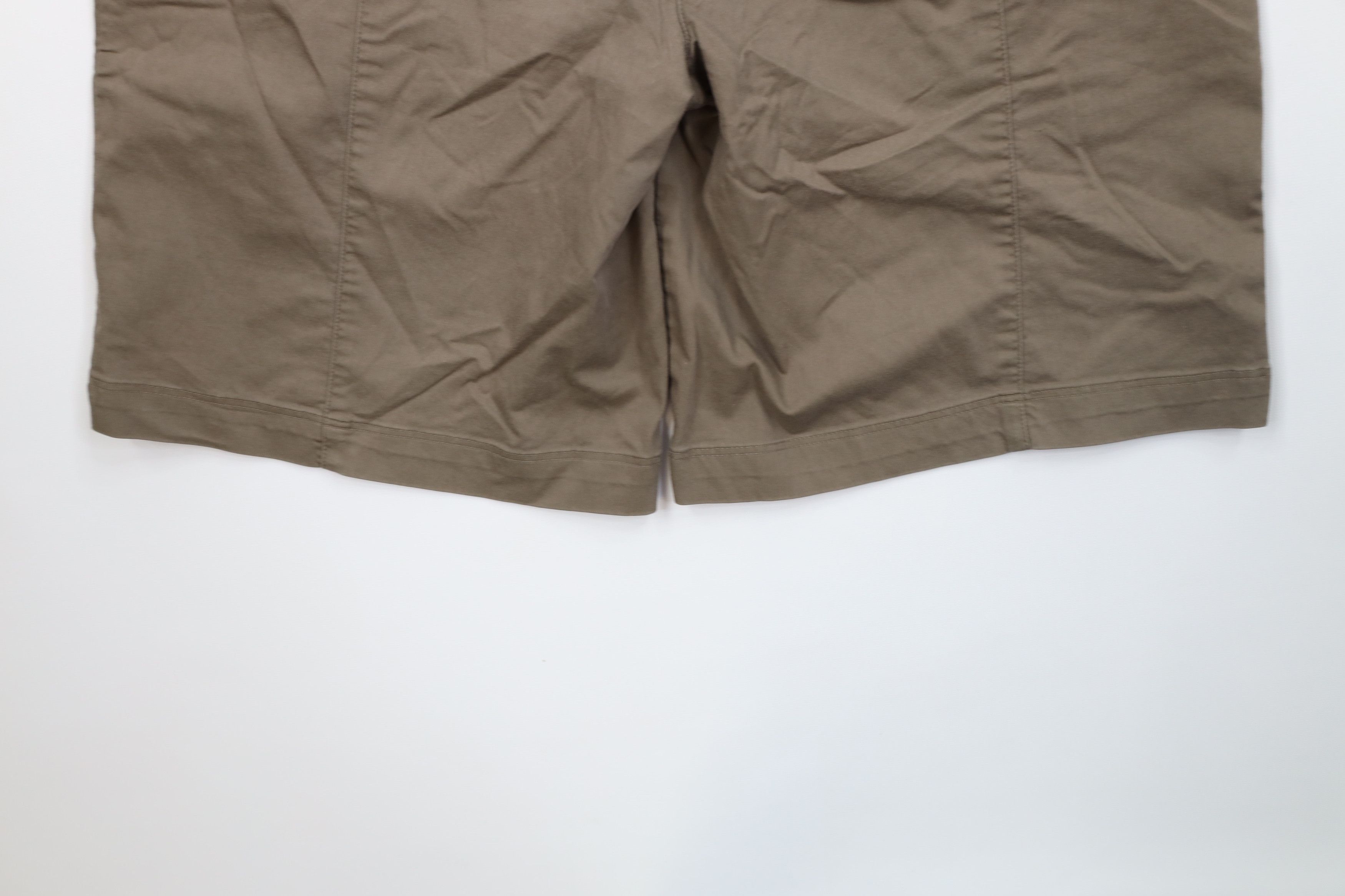 Nike Vintage Nike Golf Travis Scott Mini Swoosh Chino Shorts Size 28" / US 6 / IT 42 - 12 Thumbnail