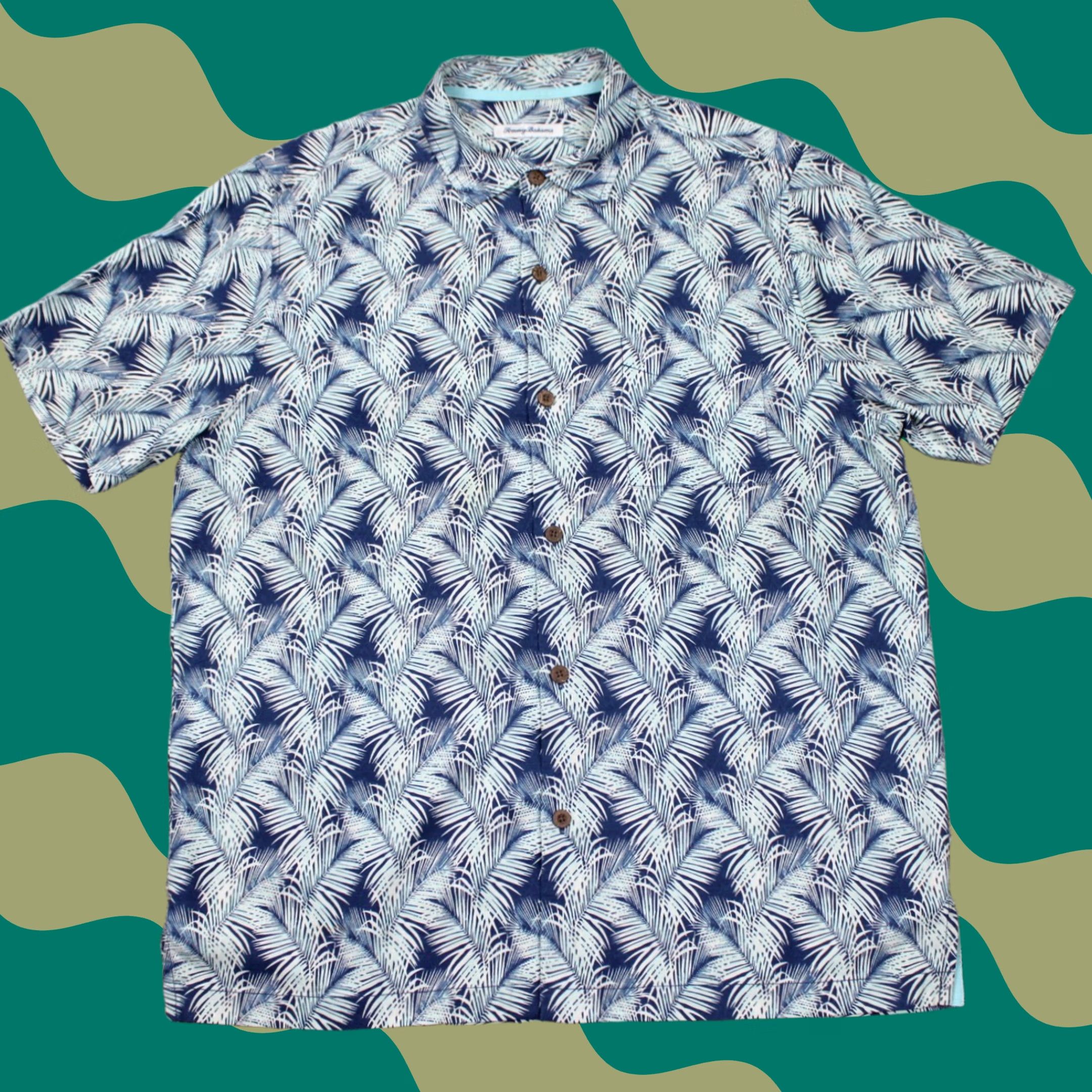 Tommy Bahama Tommy Bahama Hawaiian Shirt Mens Large Blue Floral 100% Silk Short Sleeve Button-Up Shirt Regular Fit Women/Womens? Size US L / EU 52-54 / 3 - 1 Thumbnail