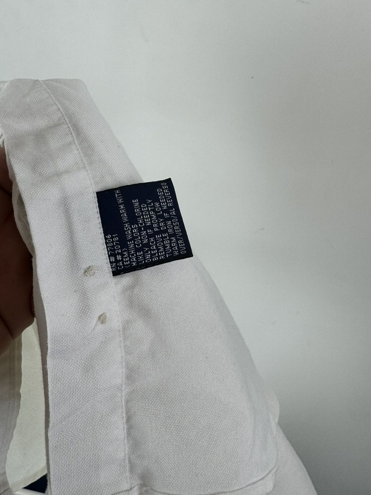 Tommy Hilfiger × Vintage Vintage Tommy Hilfiger Small Pocket Logo Shirt Size US L / EU 52-54 / 3 - 4 Thumbnail