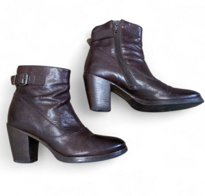 MoMA MOMA Heeled Ankle Boots Sz 37 Size US 7 / IT 37 - 3 Thumbnail