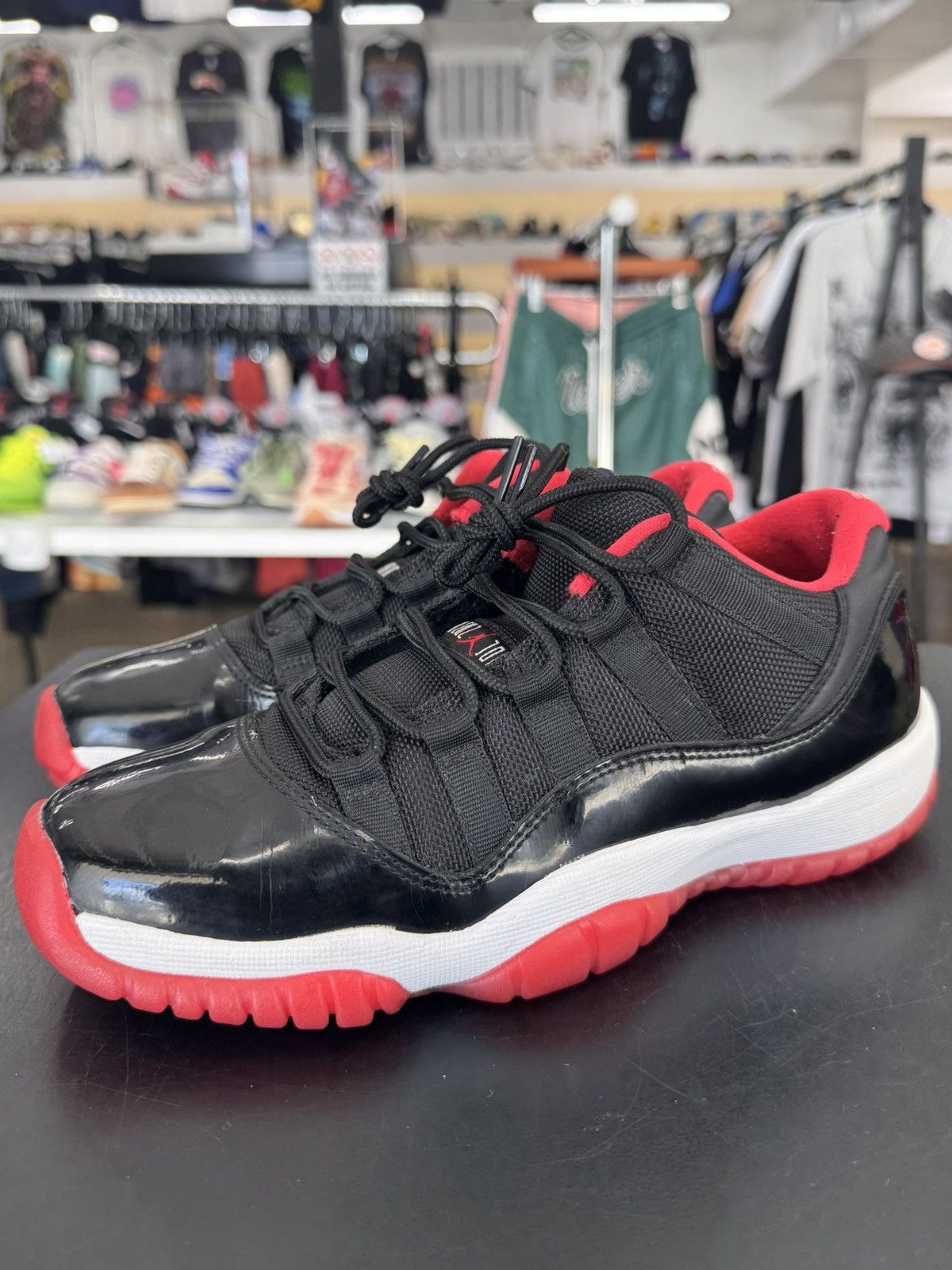 Jordan Brand Air Jordan 11 Low Bred Size 5.5Y (2015) Size US 5.5 / EU 38 - 1 Thumbnail