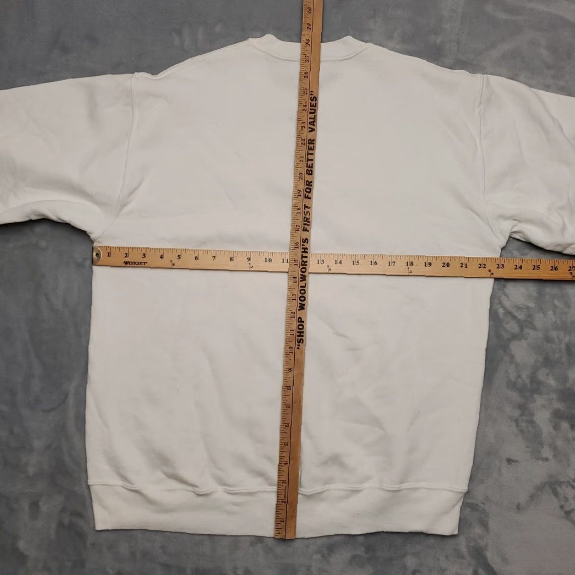 Vintage Vintage Plum Creek Sweatshirt Mens XL White Crewneck Pullover Fleece Made in USA Size US XL / EU 56 / 4 - 6 Thumbnail