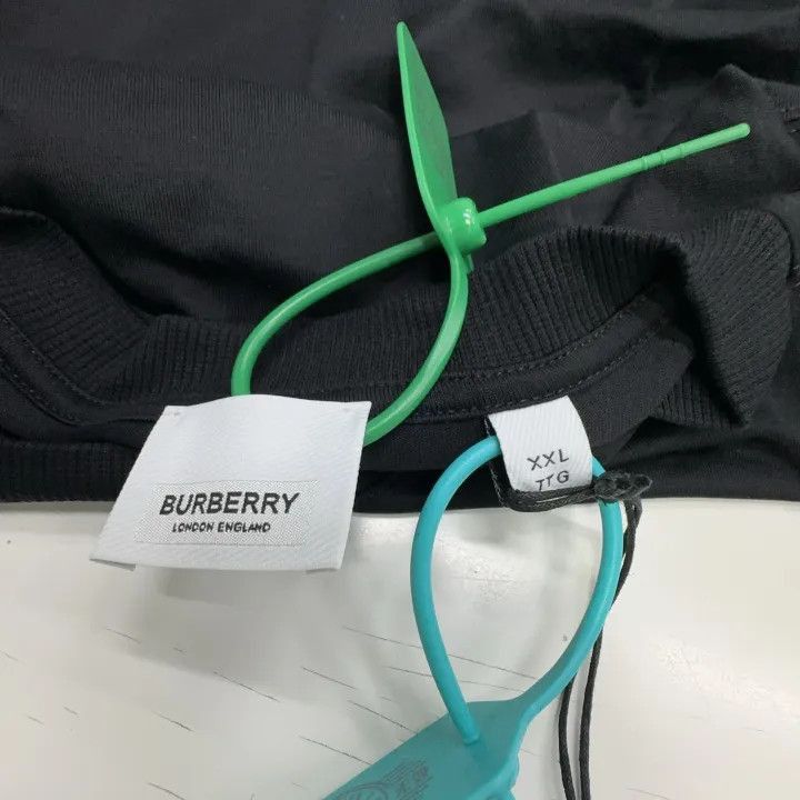 Burberry Burberry Burberry Black Letter Print Short Sleeve T-Shirt- Size US XXL / EU 58 / 5 - 2 Thumbnail
