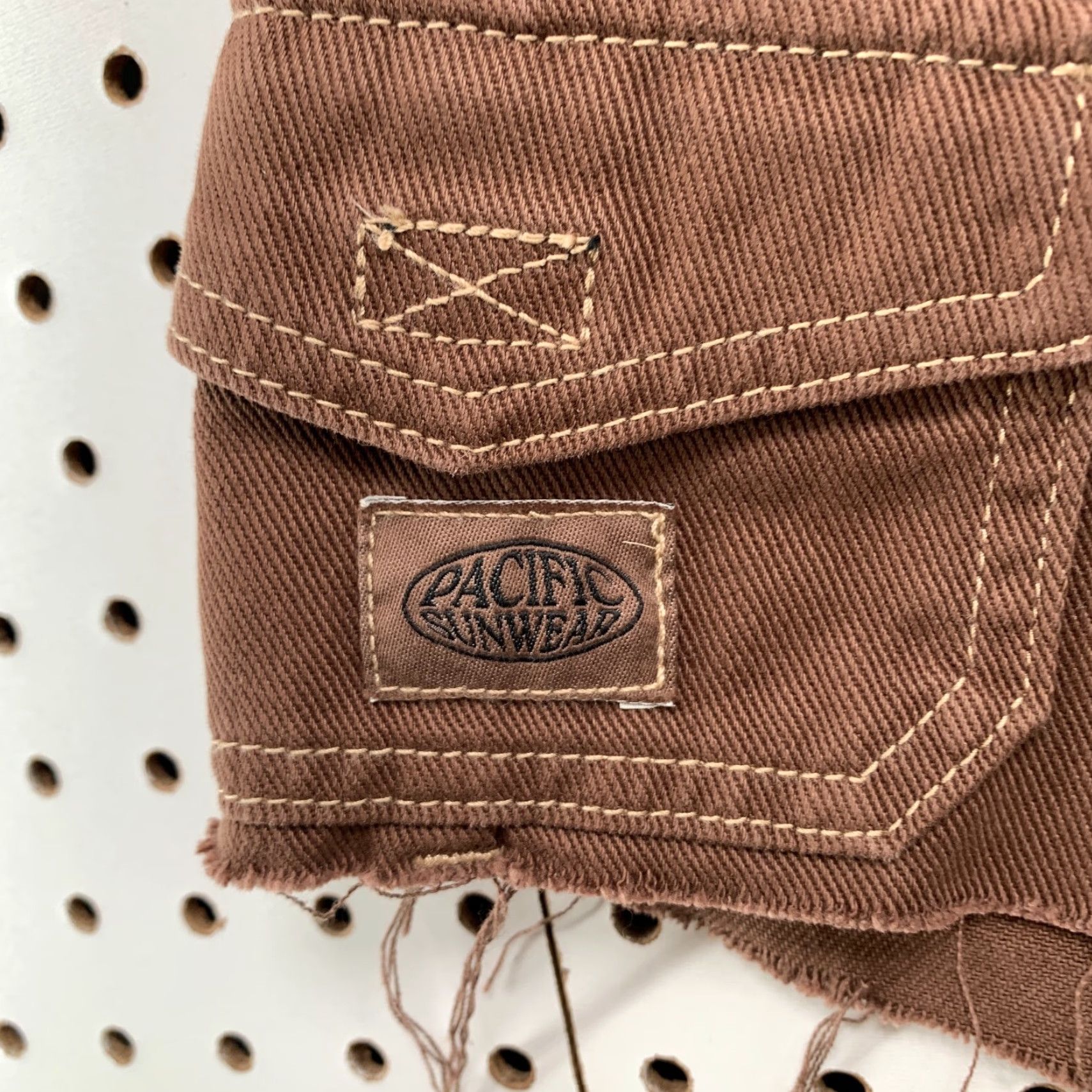 Pacsun VINTAGE PacSun Cargo Shorts Women's Medium Brown Canvas Casual 3-Inch Inseam 90s Size 32" / US 10 / IT 46 - 4 Thumbnail