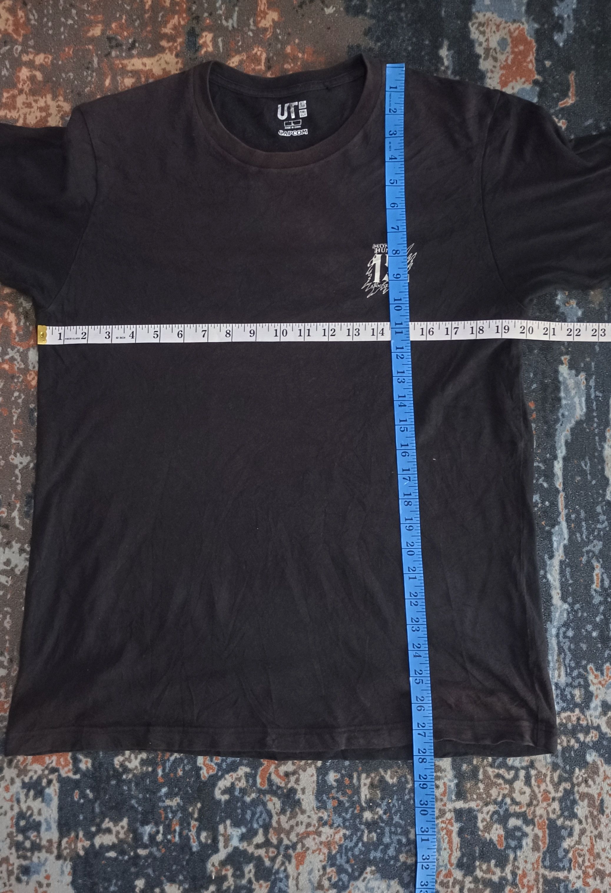 Japanese Brand × The Game × Uniqlo Capcom Dragon Uniqlo Short Sleeve Shirt Size US M / EU 48-50 / 2 - 7 Thumbnail