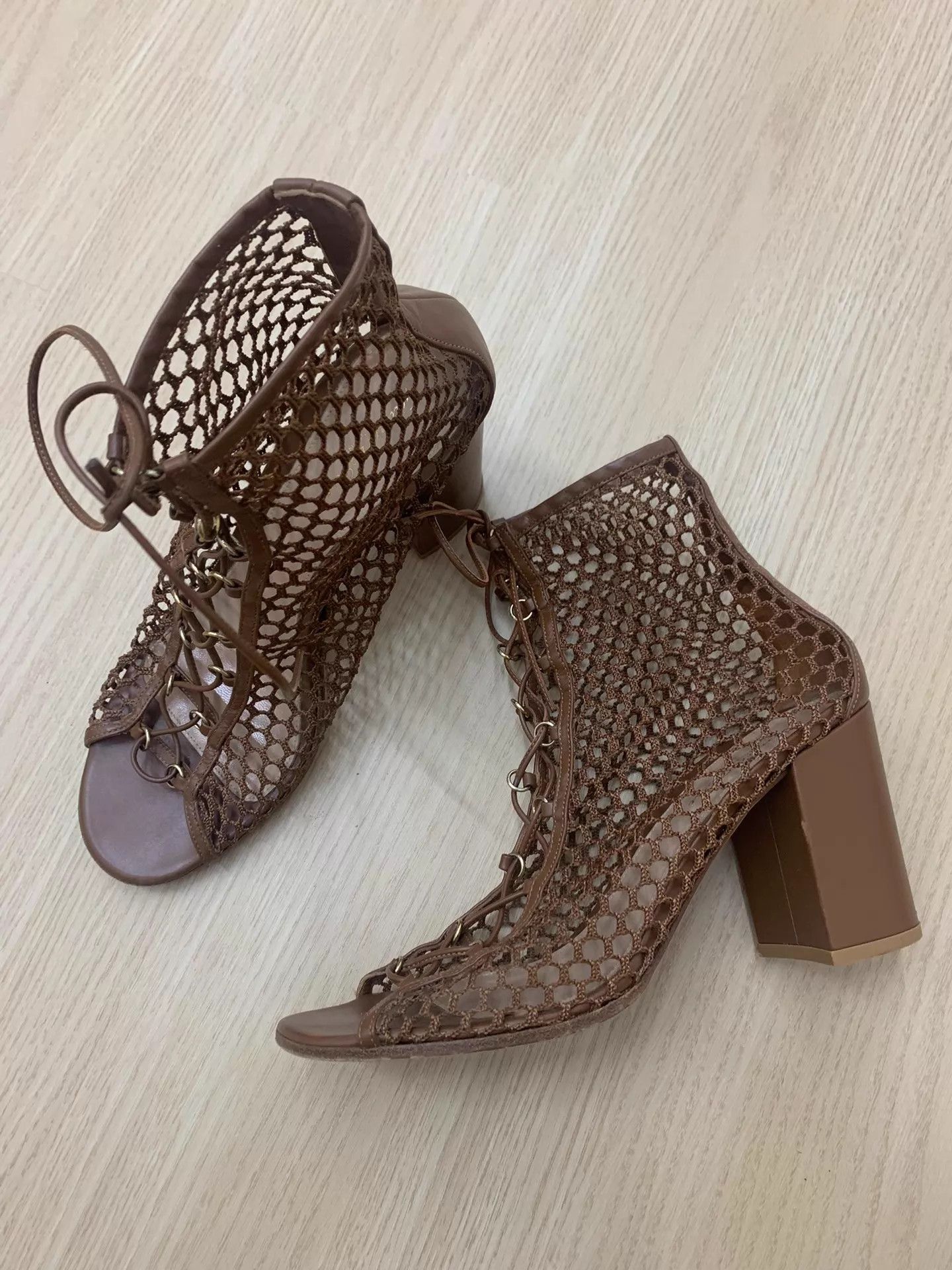 Gianvito Rossi Gianvito Rossi Brown Laced Mesh Heels 39.5 New Size US 9 / IT 39 - 2 Thumbnail