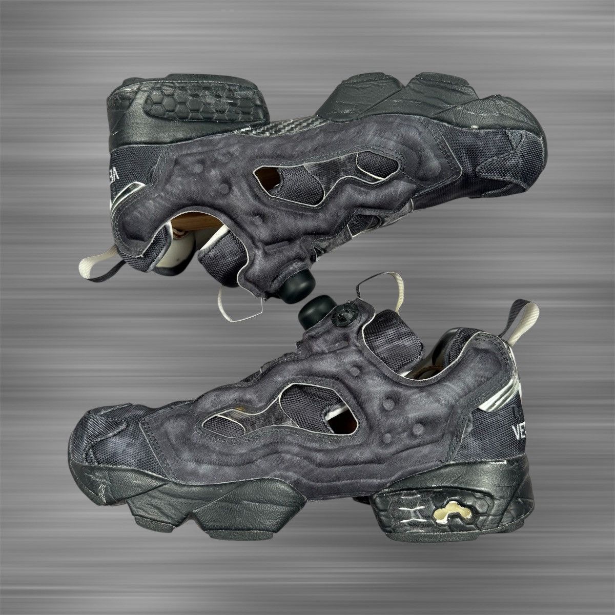 Reebok × Vetements Vetements x Reebok Instapump Fury ‘Washed Black’ Size US 7.5 / EU 40-41 - 3 Thumbnail