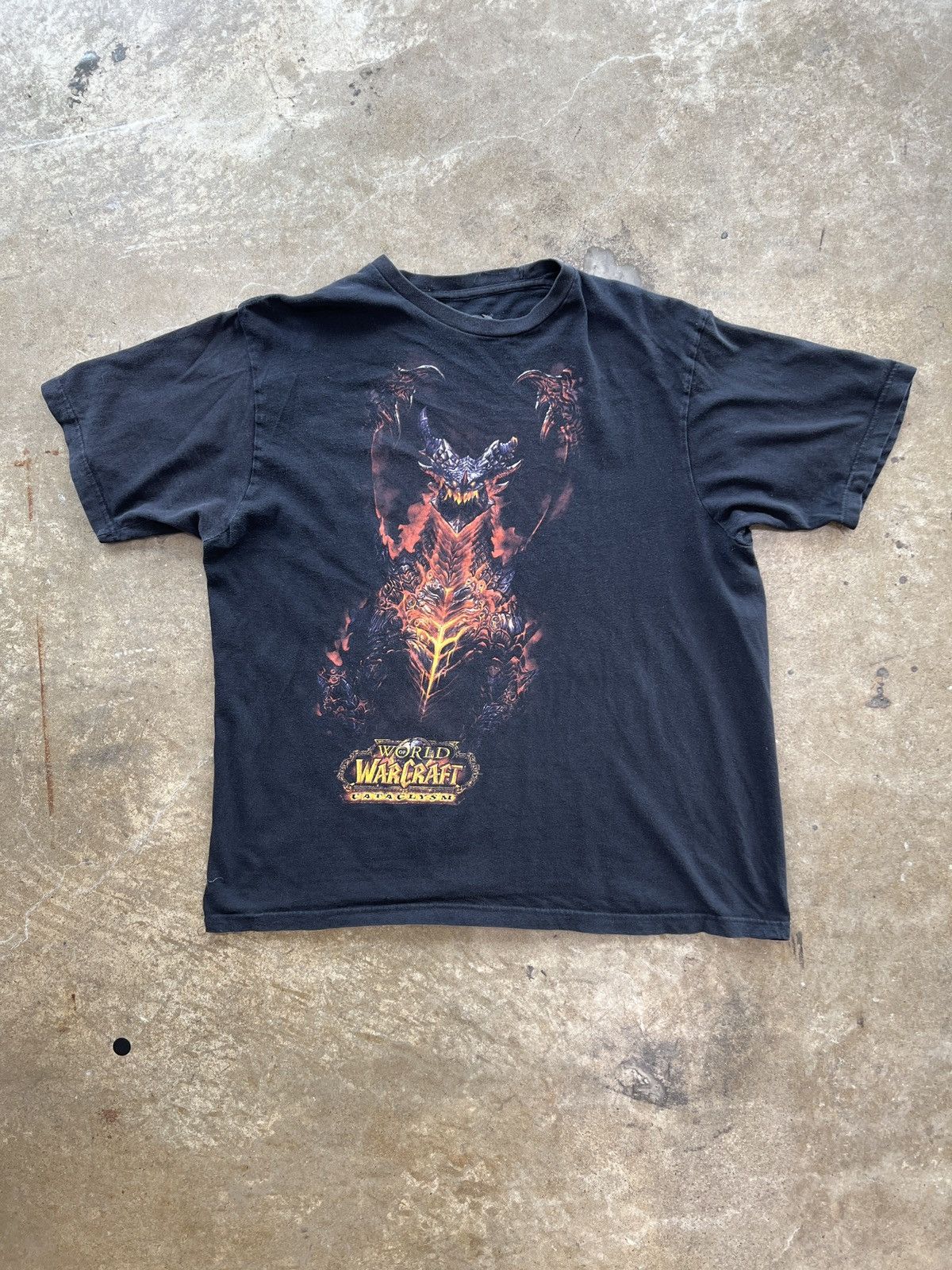 Vintage Blizzard World of Warcraft Cataclysm XL Size US XL / EU 56 / 4 - 2 Thumbnail