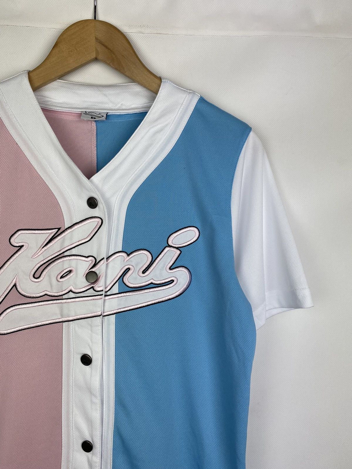 Karl Kani Karl Kani ladies short sleeve big logo jersey shirt size S Size S / US 4 / IT 40 - 5 Thumbnail