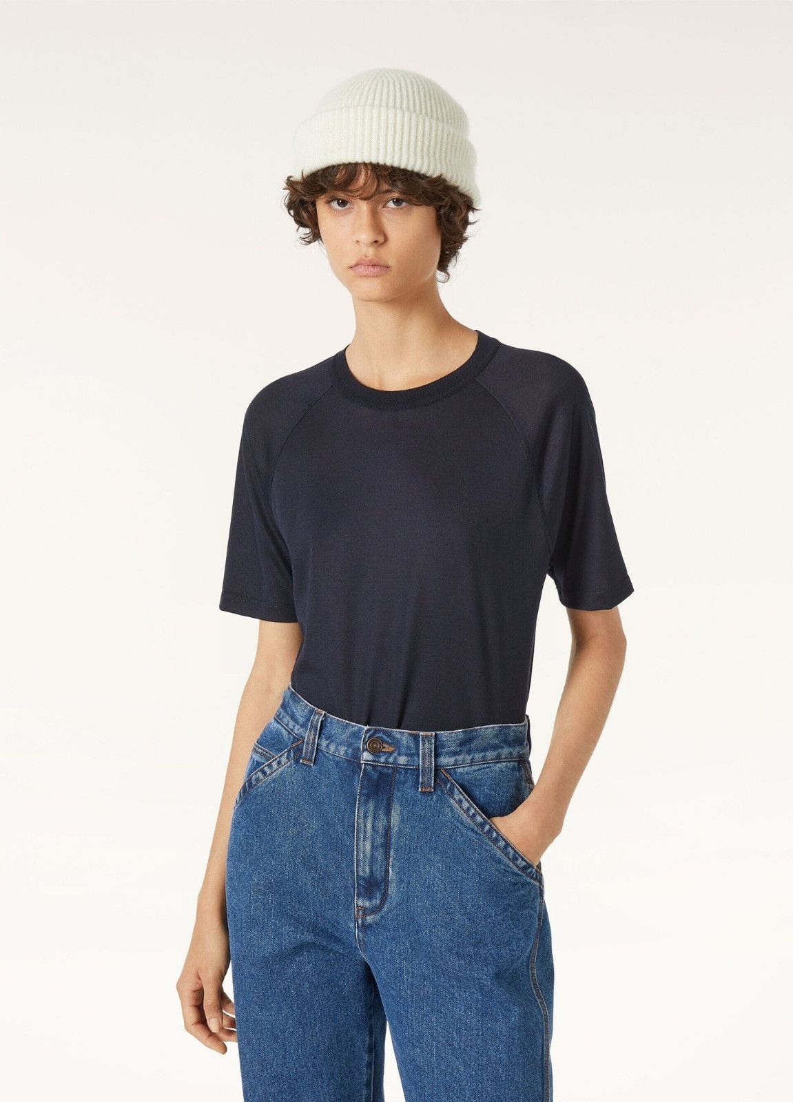 Loro Piana o1srvl11e0526 FAN6590 Tadami T-Shirt in Navy Blue Size S / US 4 / IT 40 - 4 Thumbnail