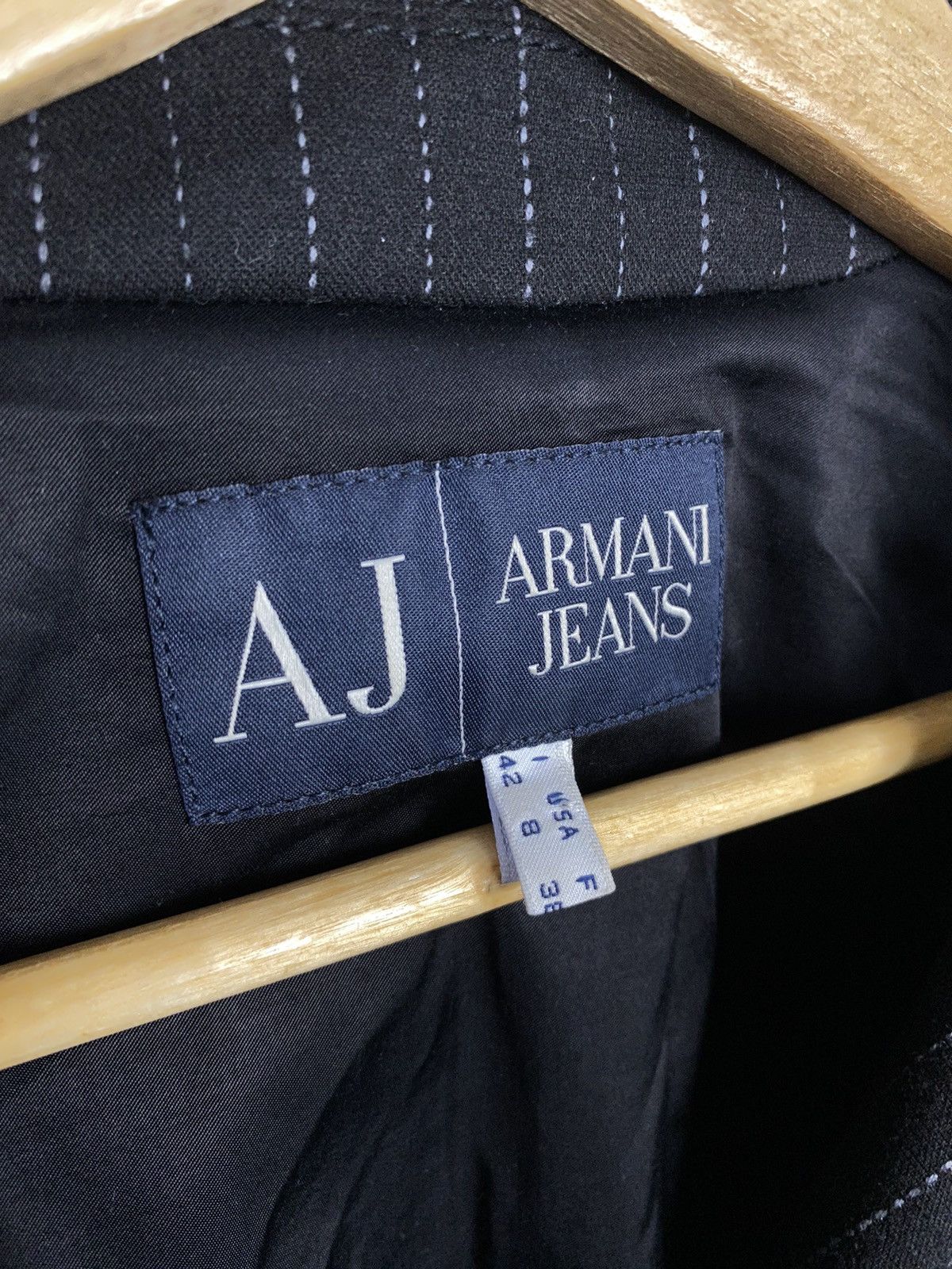 Armani 1990s ARCHIVE ARMANI BLAZER JACKET Size M / US 6-8 / IT 42-44 - 10 Thumbnail