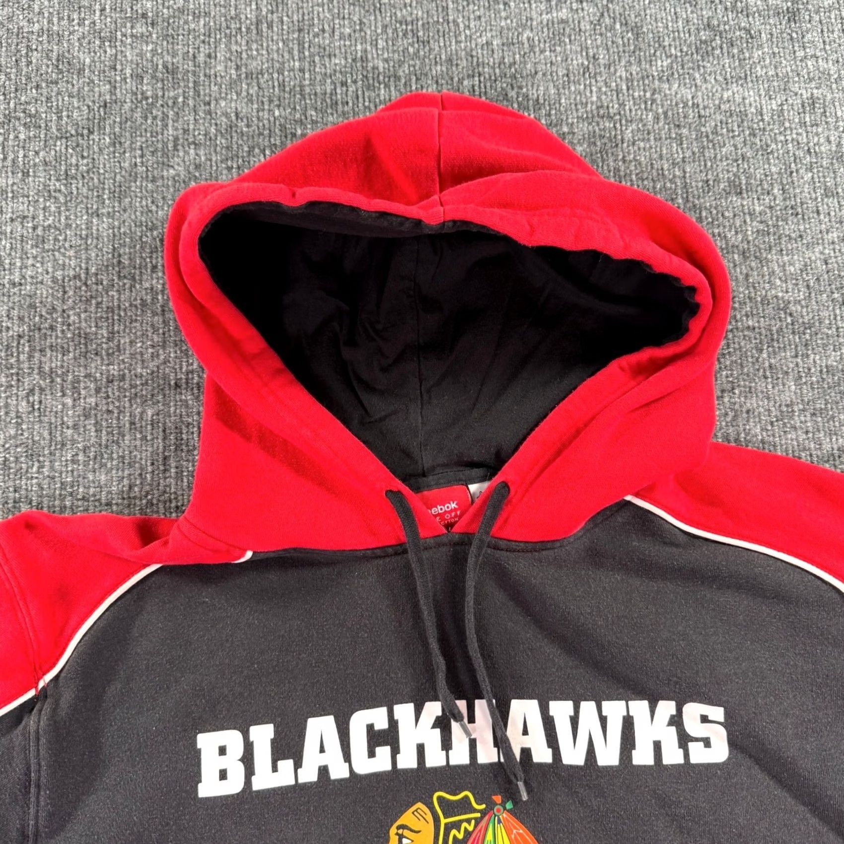 Reebok VINTAGE Reebok Chicago Blackhawks Hoodie Mens L Black Red NHL Hockey Sweatshirt Size US L / EU 52-54 / 3 - 3 Thumbnail