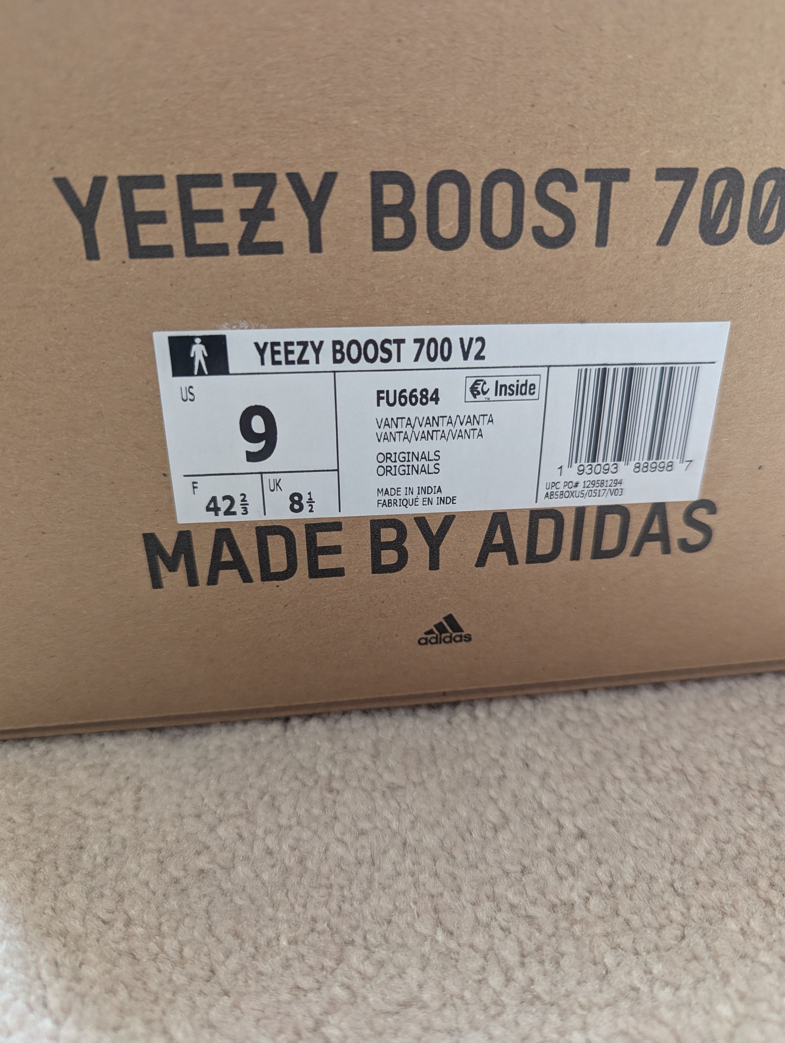 Adidas Adidas Yeezy Boost 700 V2 'Vanta' Size US 9 / EU 42 - 11 Thumbnail
