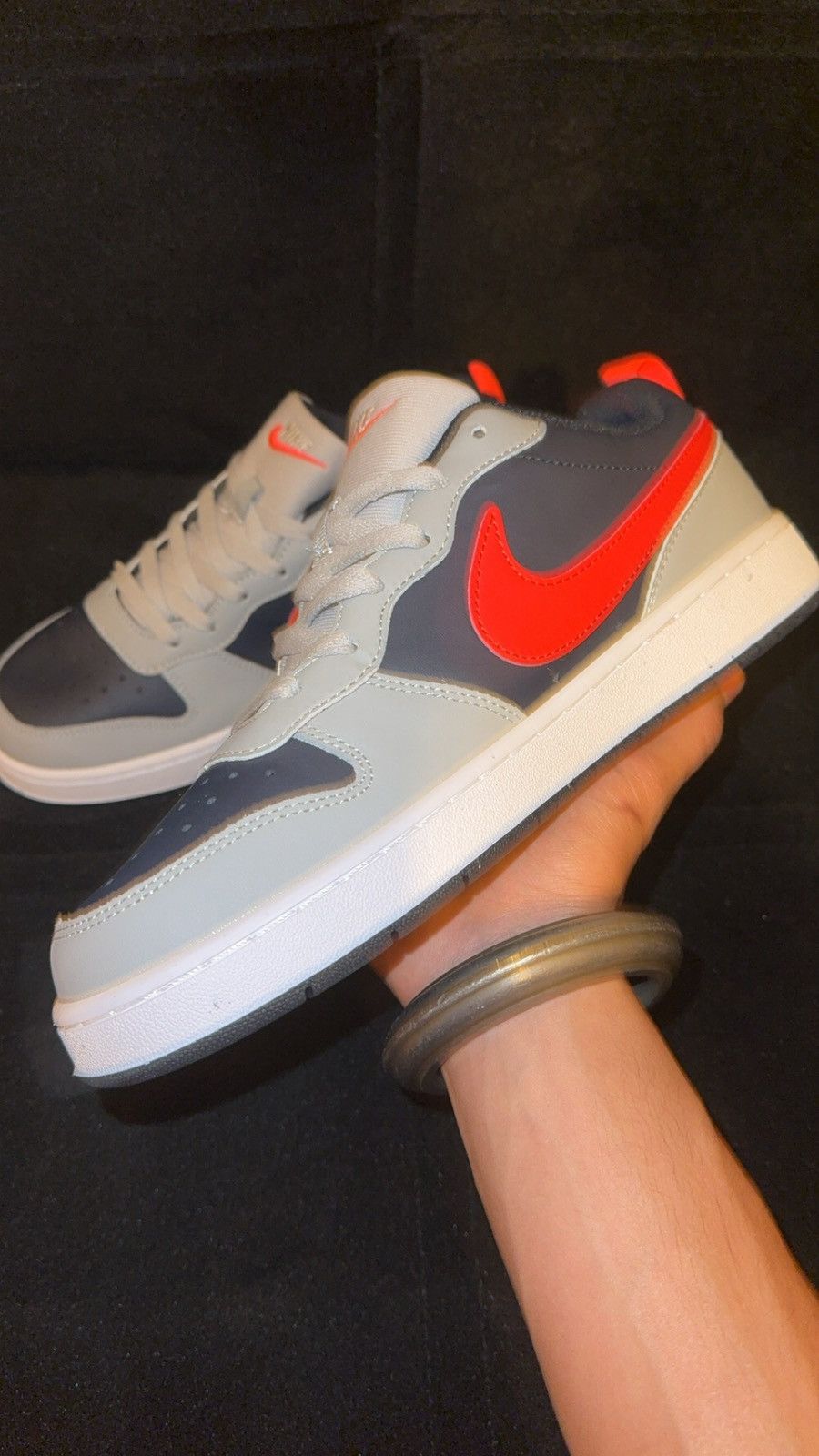 Nike NIKE Shoes Size US 8.5 / EU 41-42 - 1 Thumbnail