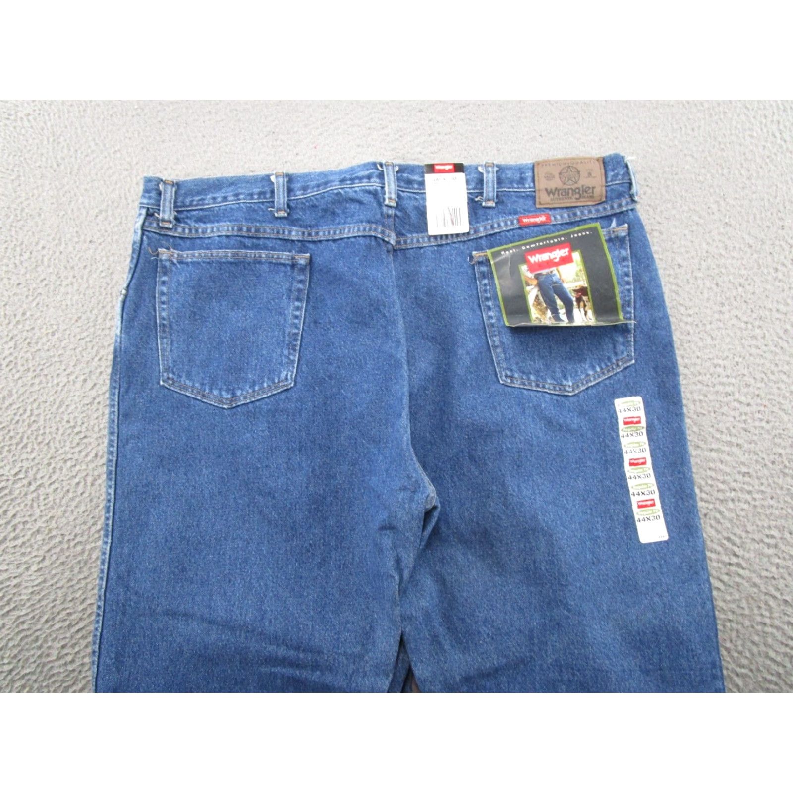 Wrangler VINTAGE Wrangler Jeans 44x30 USA 80s Band Biker Cars City College Cowboy Grunge Hip Hop Leather Logo 5-Pocket Straight Fit Medium Blue Size US 44 / EU 60 - 4 Thumbnail