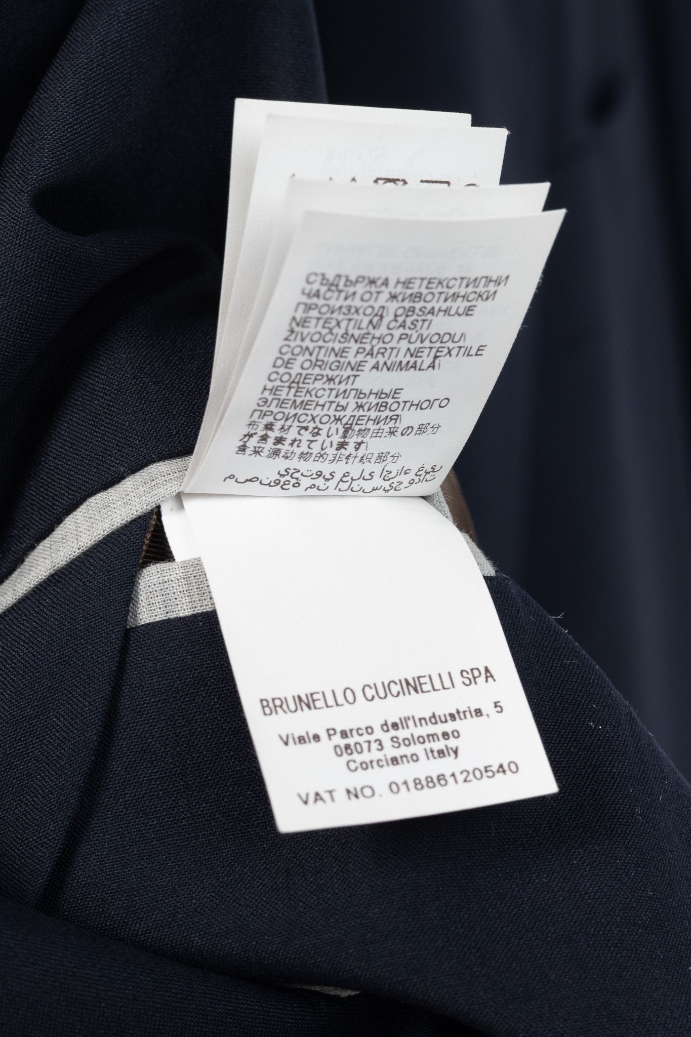 Brunello Cucinelli Brunello Cucinelli SS/20 Navy Three-Button Travel Blazer Size 54R - 13 Thumbnail