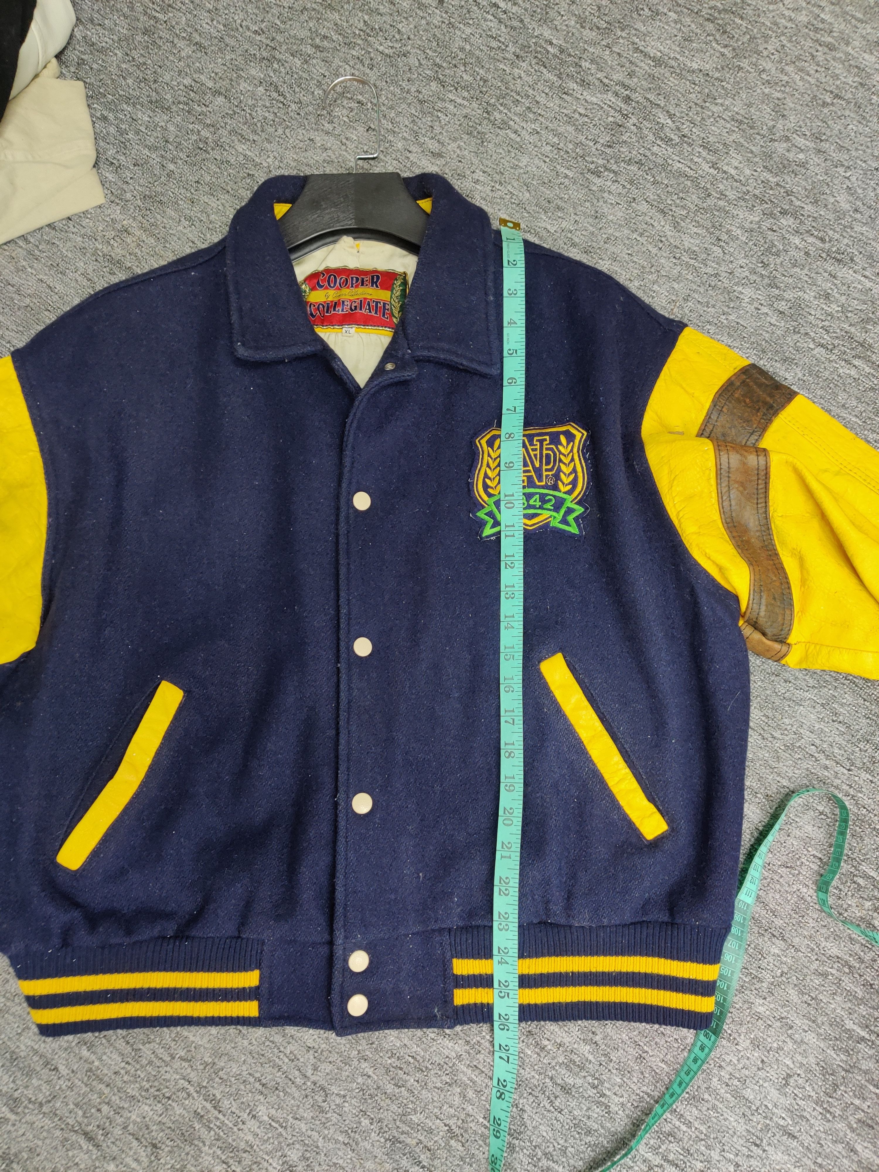 Vintage Vintage 90s Cooper Collegiate Wool Varsity Leather Jacket Size US XL / EU 56 / 4 - 16 Thumbnail