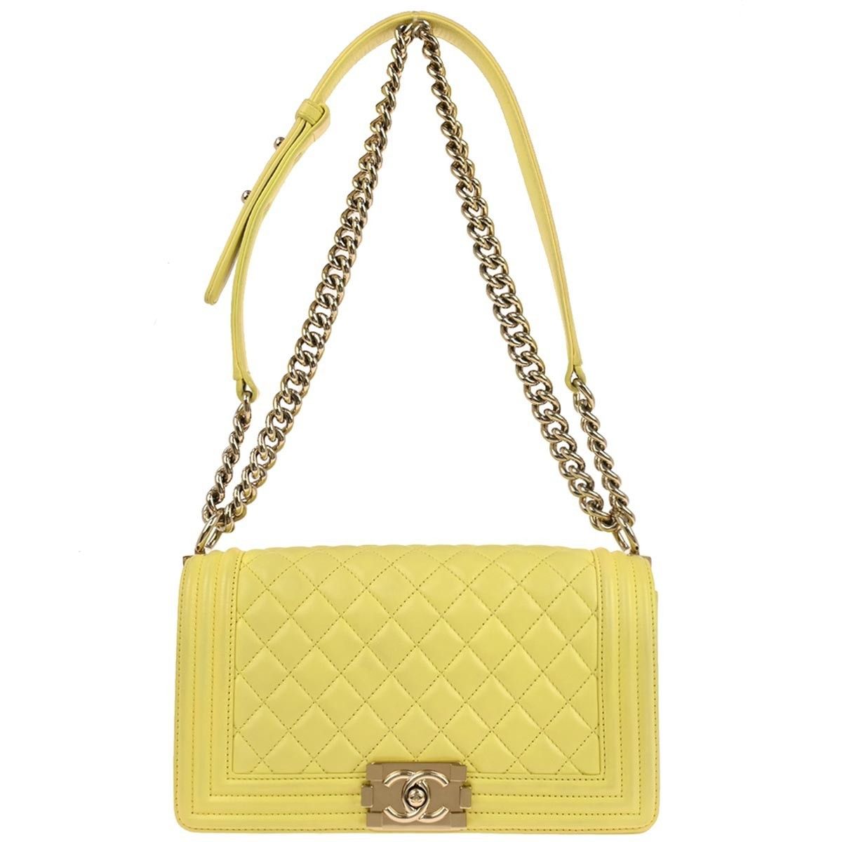 Chanel Chanel Boy Flap Bag Quilted Lambskin Size ONE SIZE - 1 Thumbnail