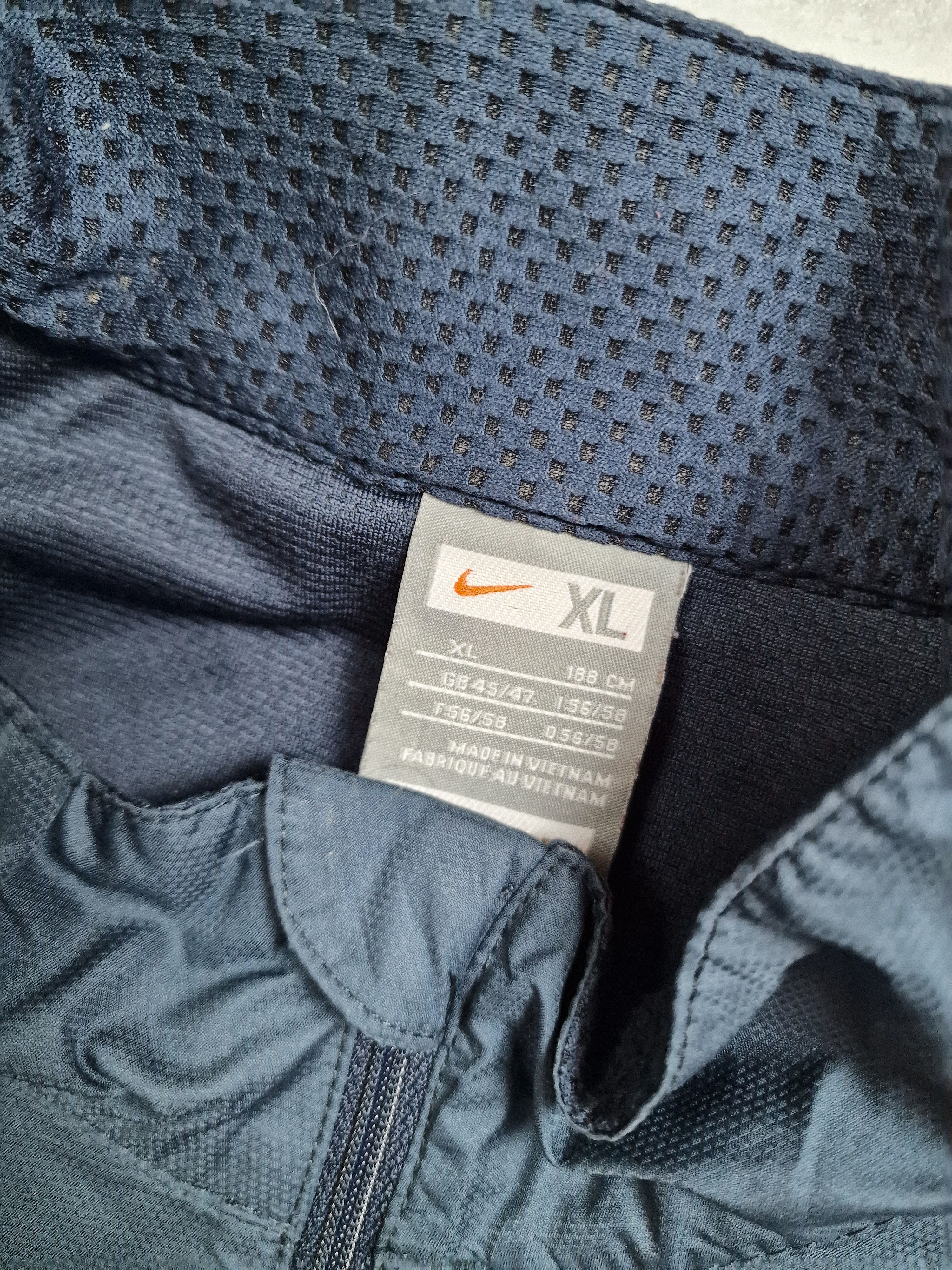 Nike × Vintage 00s Nike Retro Logo Vintage Y2K Oversized Nylon Retro Jacket Size US XL / EU 56 / 4 - 8 Thumbnail