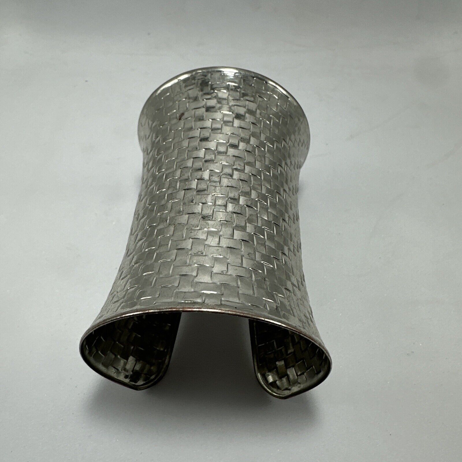 Other Fashion Basket Weave Bangle Cuff Adjustable Silver Tones Size ONE SIZE - 6 Thumbnail