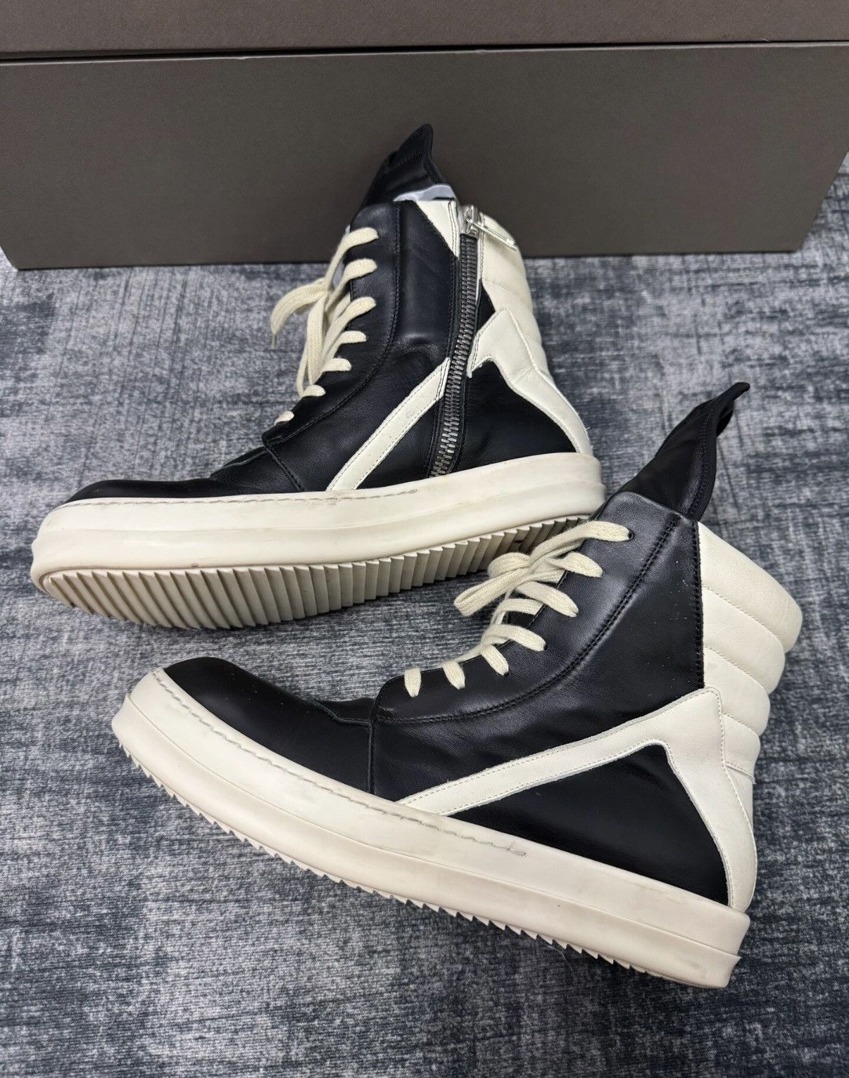Rick Owens Rick Owens Mainline Triangle Sneakers Size US 8.5 / EU 41-42 - 4 Thumbnail