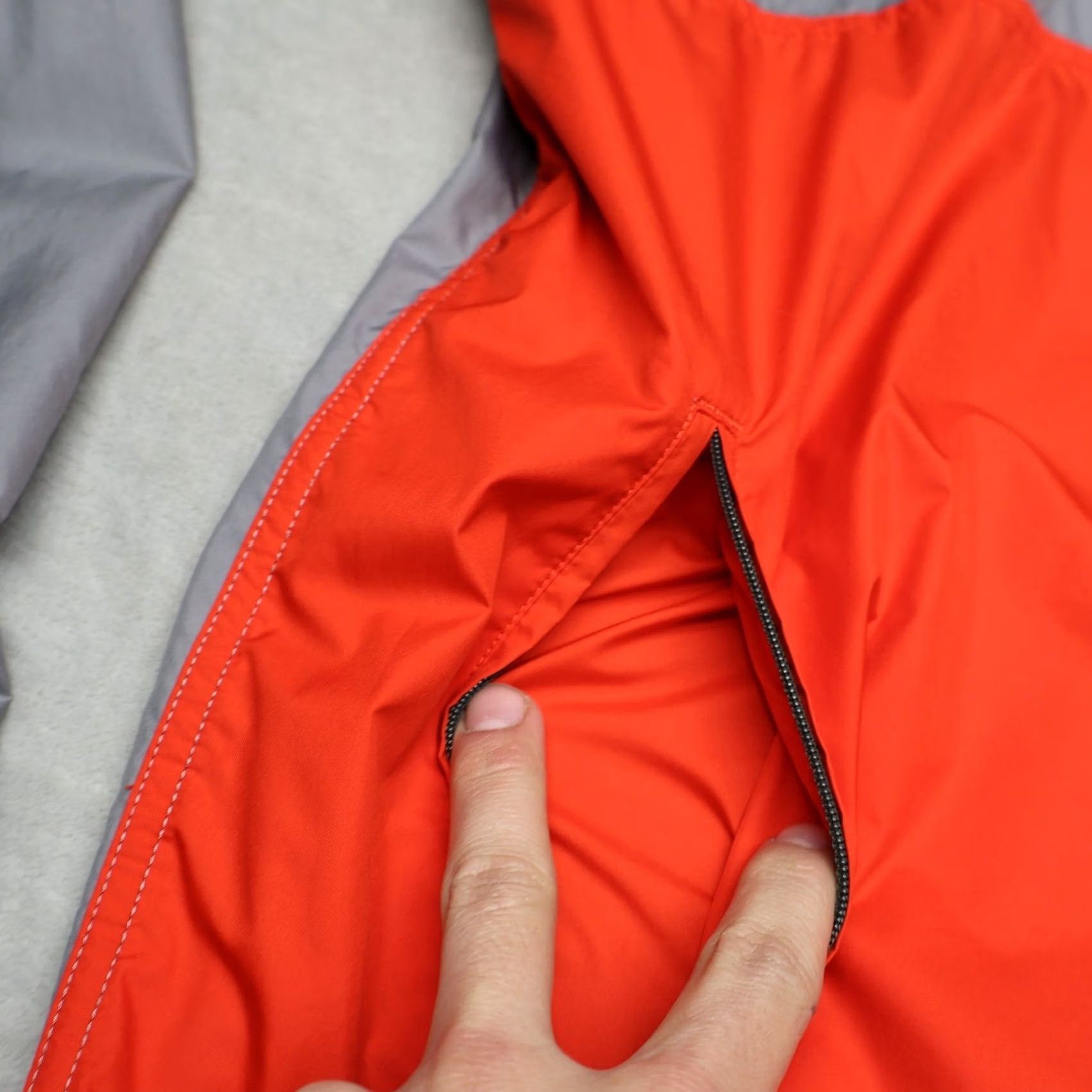 Patagonia Patagonia Jacket Mens Medium Orange Lightweight Full Zip Windbreaker Casual Travel Size US M / EU 48-50 / 2 - 4 Thumbnail