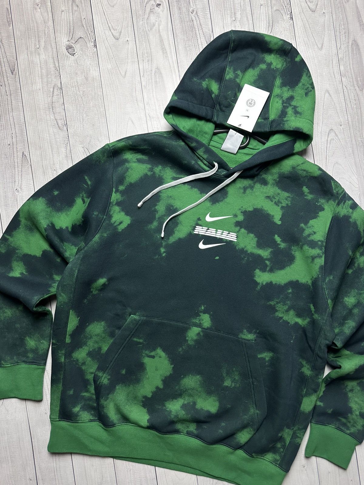 Nike Nigeria Nike soccer hoodie rare green logo size L Size US L / EU 52-54 / 3 - 2 Thumbnail