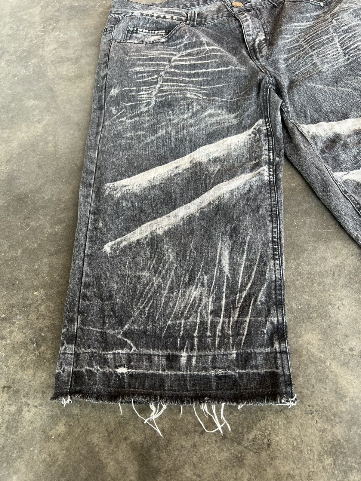 Japanese Brand Vintage Lowbox Short Jean Size US 32 / EU 48 - 6 Thumbnail