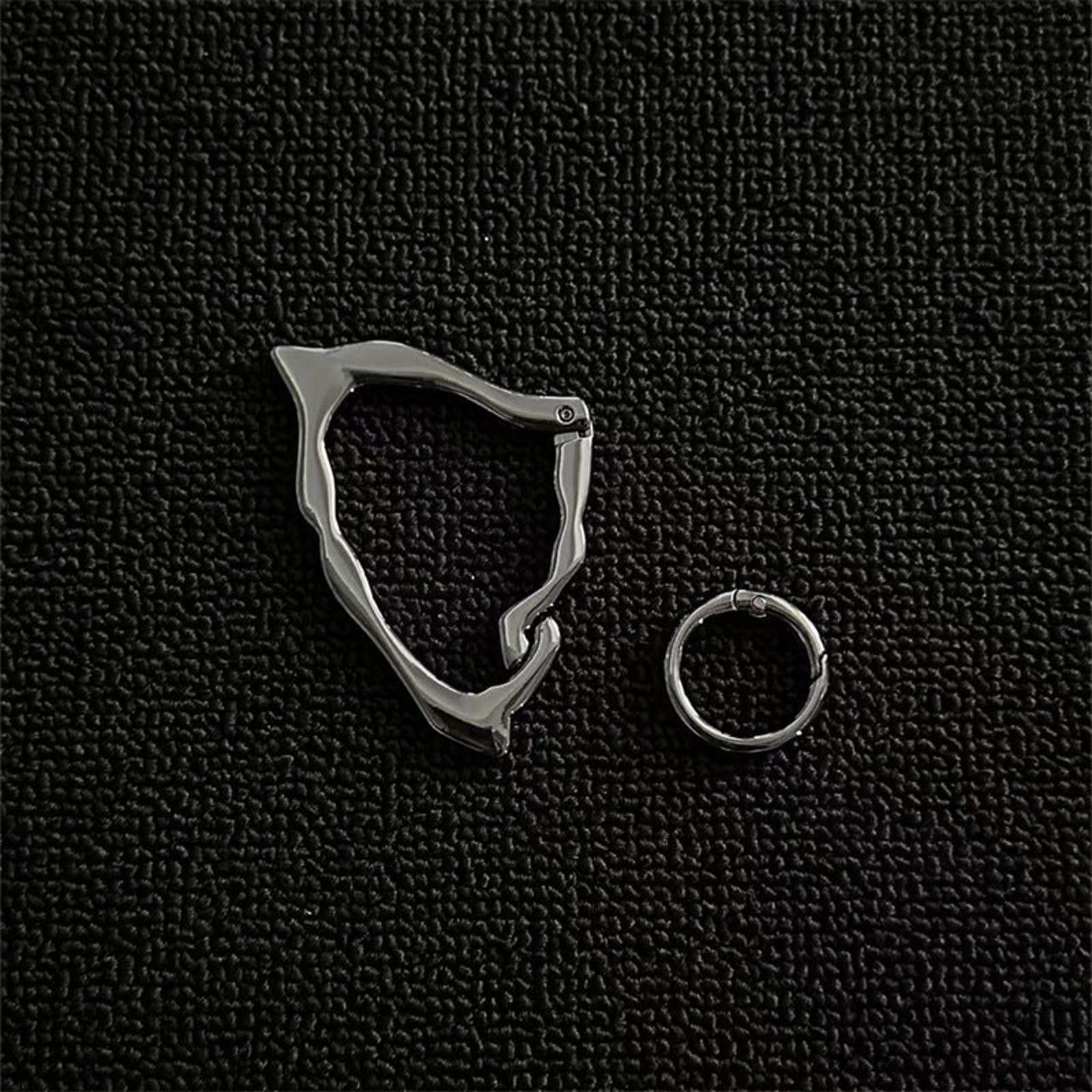 Jewelry Silver Geometric Hoop Earrings, Modern Minimalist Jewelry Size ONE SIZE - 1 Thumbnail
