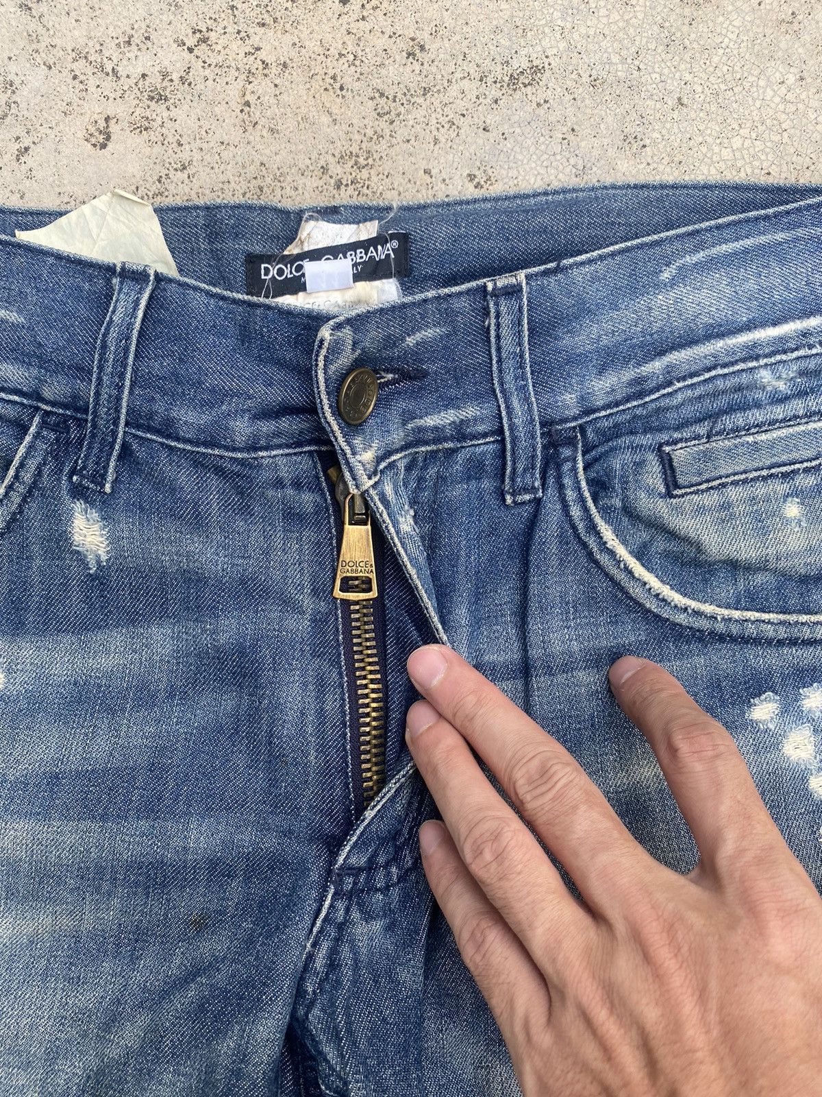 Designer × Dolce & Gabbana Dolce & Gabbana Distressed Faded Denim Jeans Size US 30 / EU 46 - 5 Thumbnail