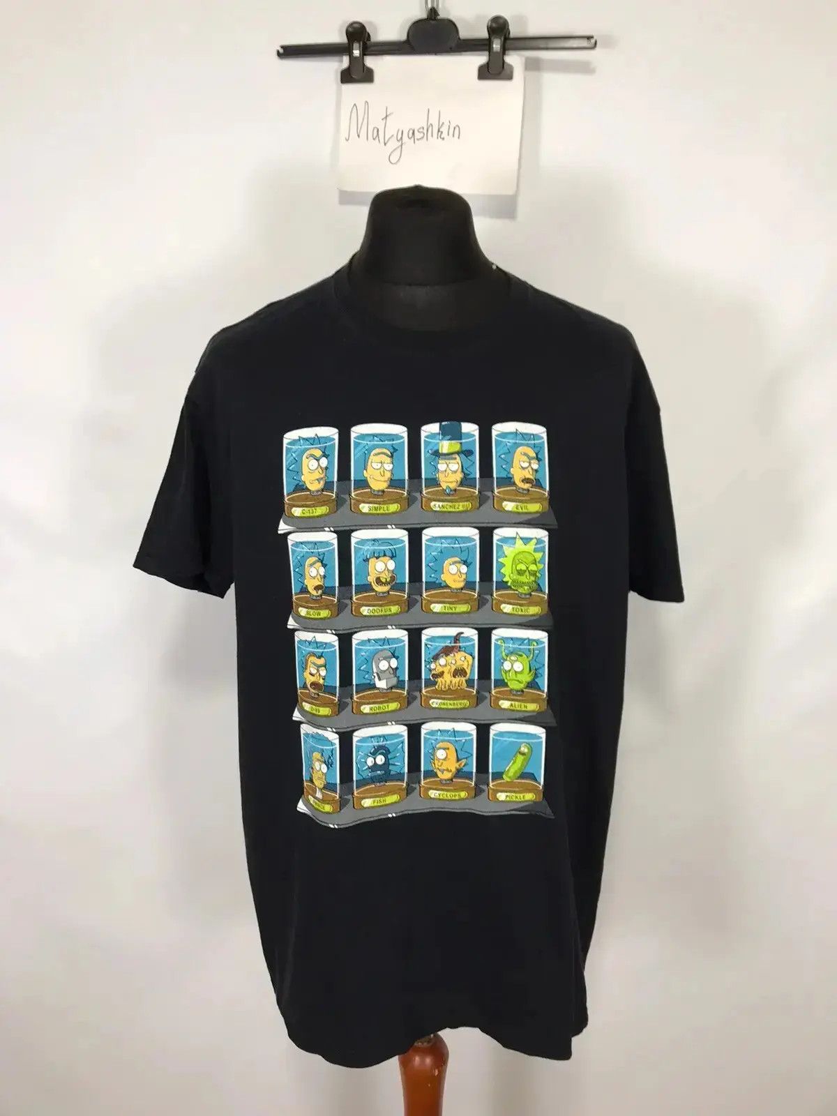 Cartoon Network Rick and Morty T-shirt size XL Size US XL / EU 56 / 4 - 1 Thumbnail