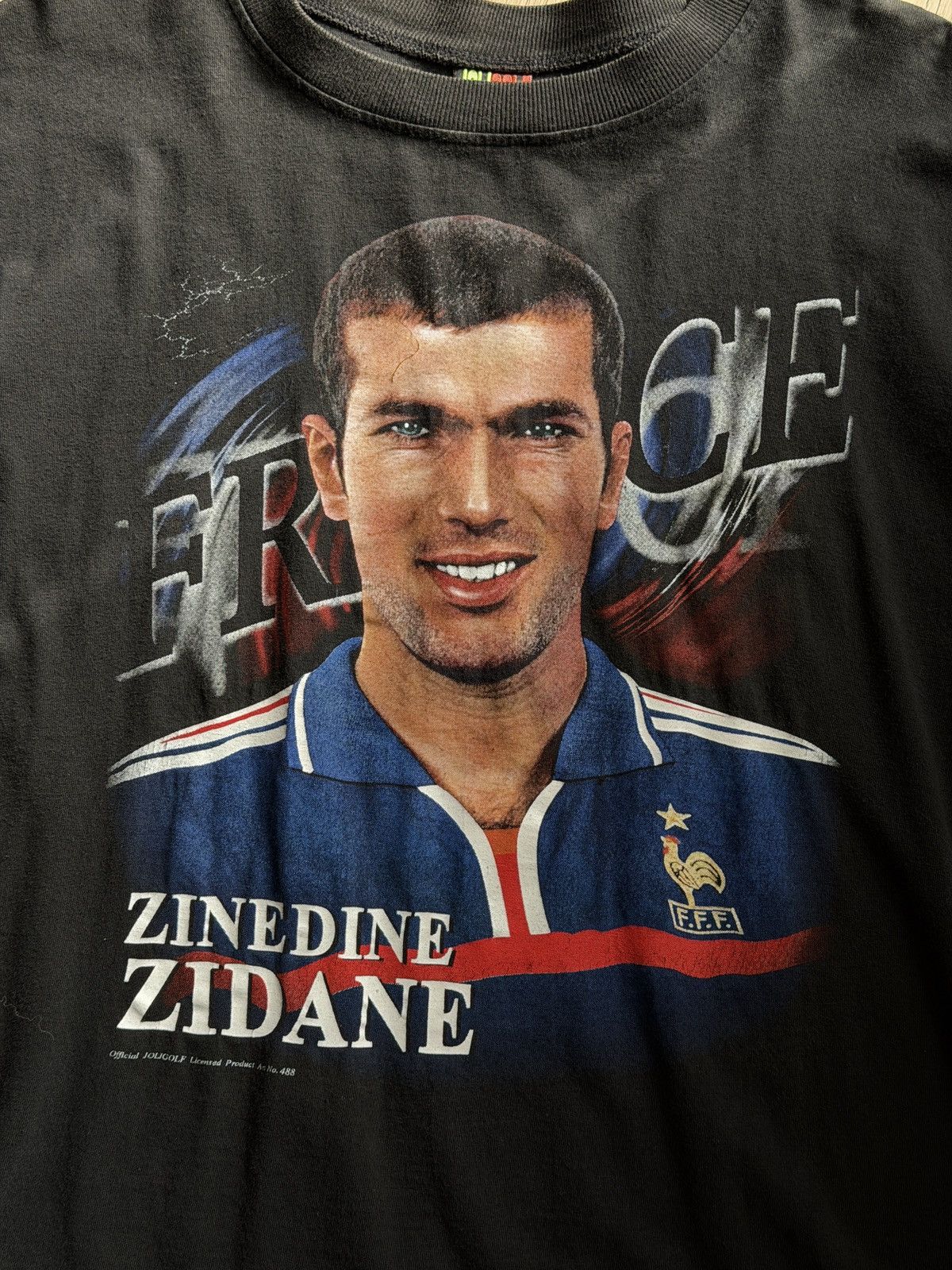Vintage Vintage Zinedine Zidane No.10 Thai Bootleg T-shirt Size US L / EU 52-54 / 3 - 3 Thumbnail