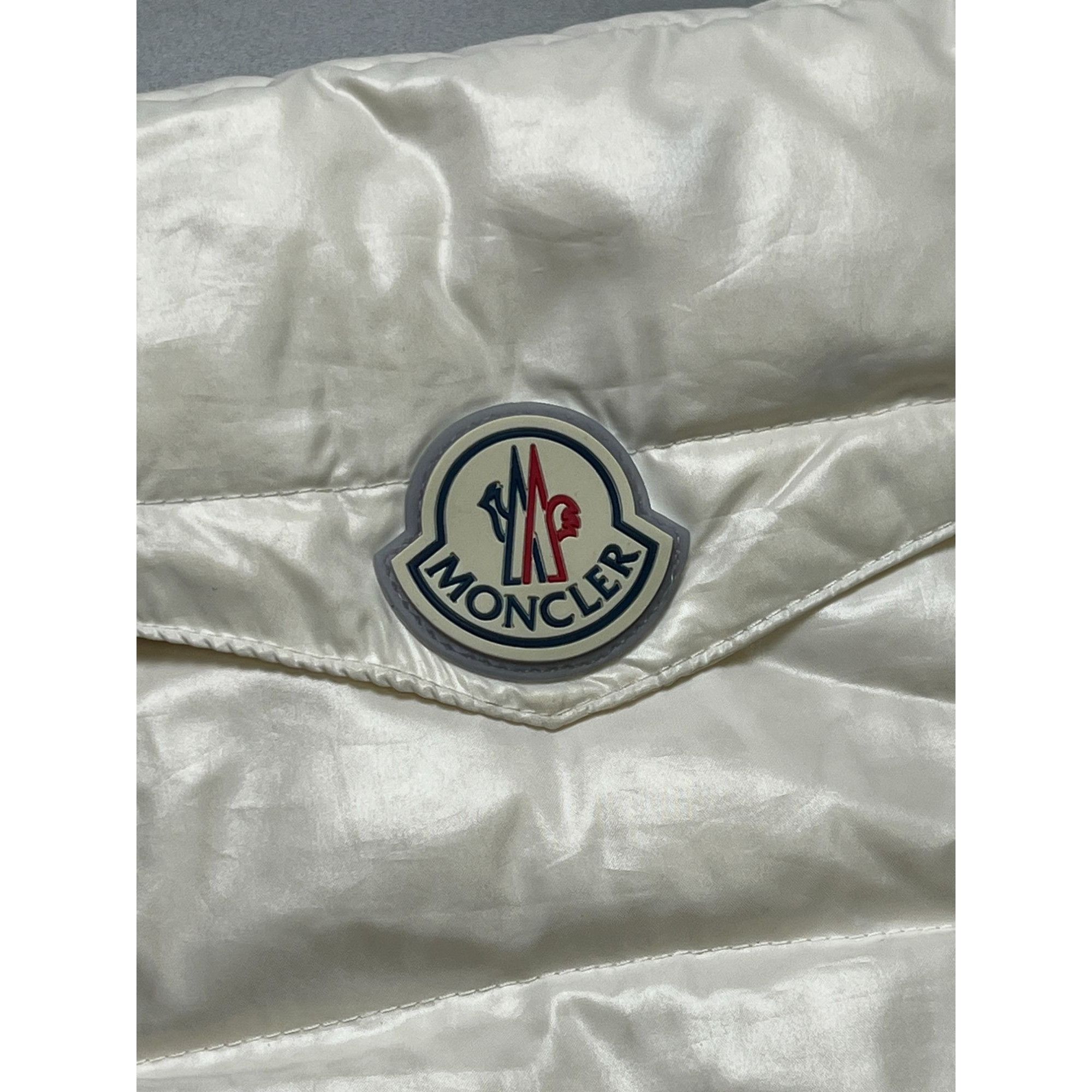 Moncler Moncler White Down Clutch (Y1033) Size ONE SIZE - 2 Thumbnail
