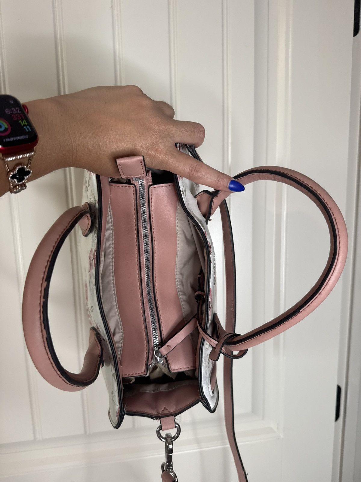 Nine West NINE WEST🌸 Pink & White Floral Crossbody and Handle Bag Size ONE SIZE - 11 Thumbnail