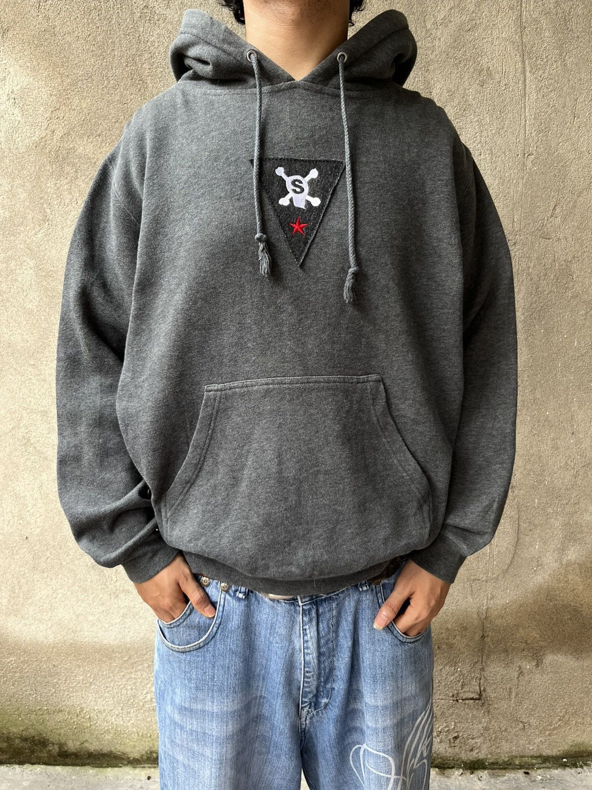 Stussy Vintage 2000s stussy hoodie skull embroidery Size US S / EU 44-46 / 1 - 2 Thumbnail