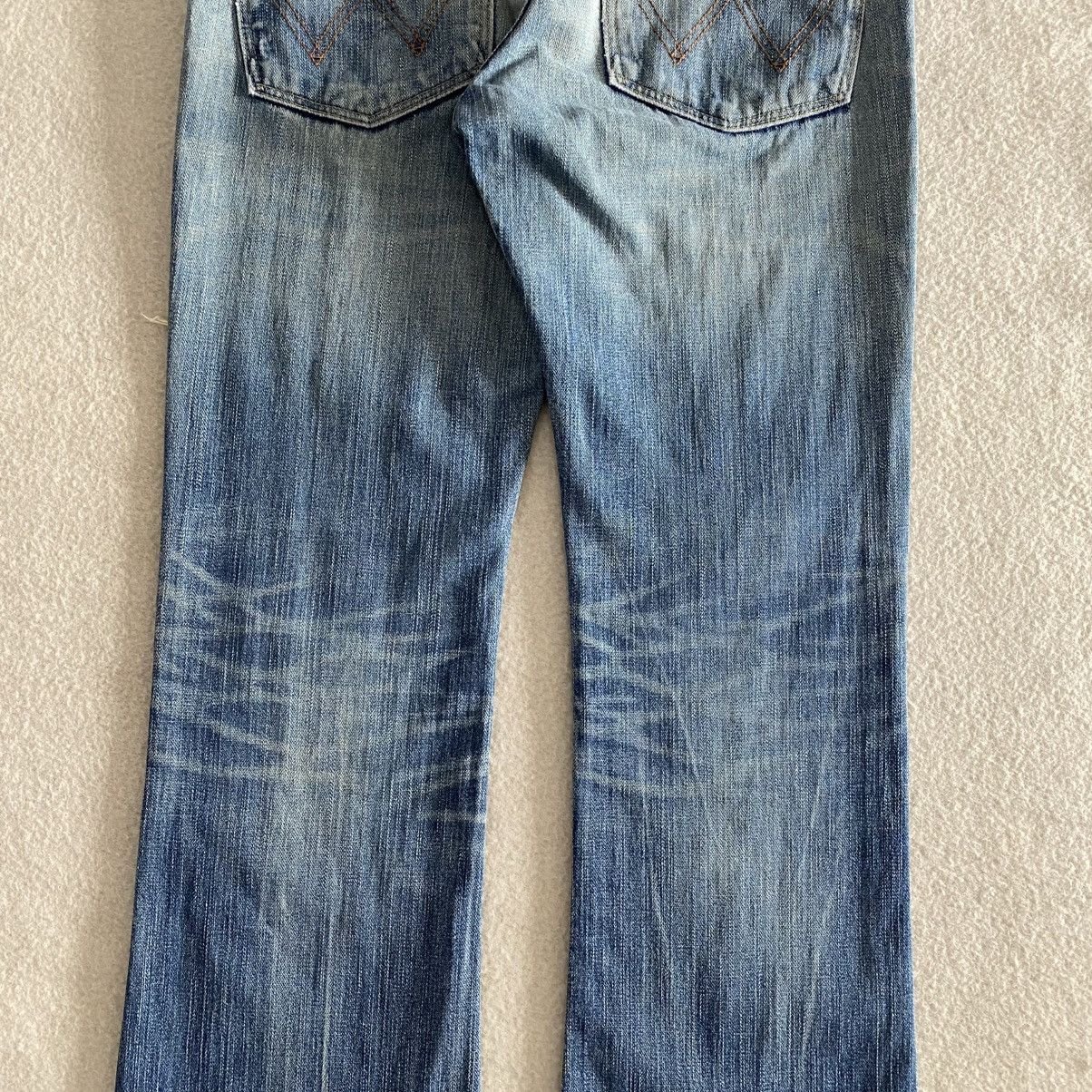 If Six Was Nine × Le Grande Bleu (L.G.B.) × Tornado Mart Wrangler Super Flared Distressed Denim w32 Size US 31 - 7 Thumbnail
