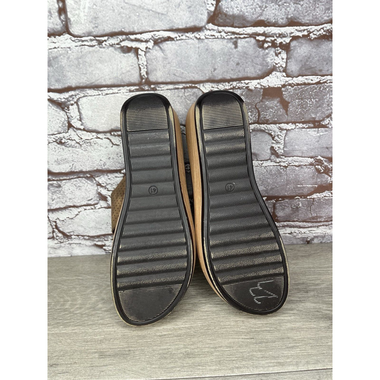 Patricia Rae Patrizia Brown Leather Perforated Slip On Wedge Sandals Wome Size US 10.5 / IT 40.5 - 16 Thumbnail