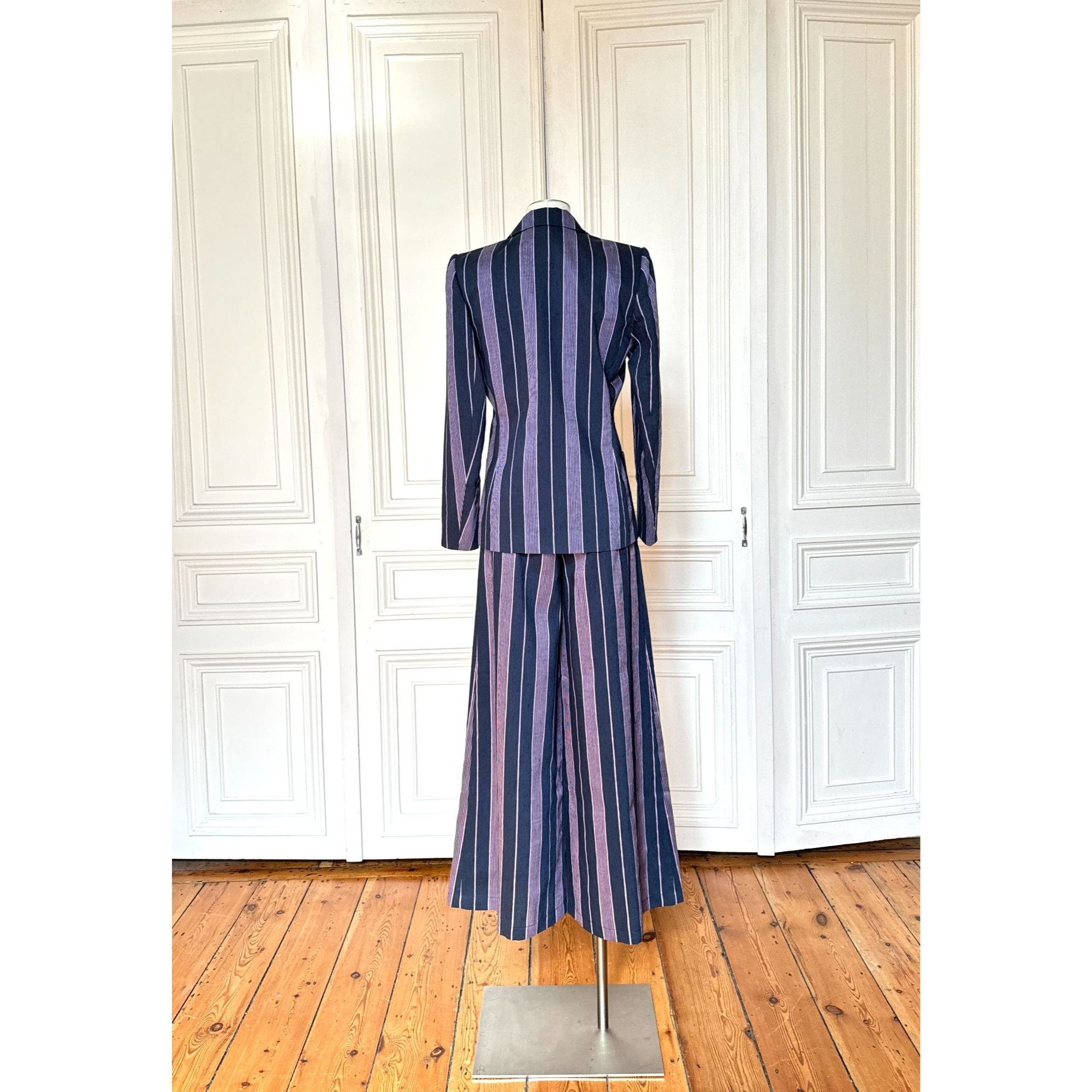 Yves Saint Laurent 1990s Striped Linen Pants Suit Size XS / US 0-2 / IT 36-38 - 4 Thumbnail