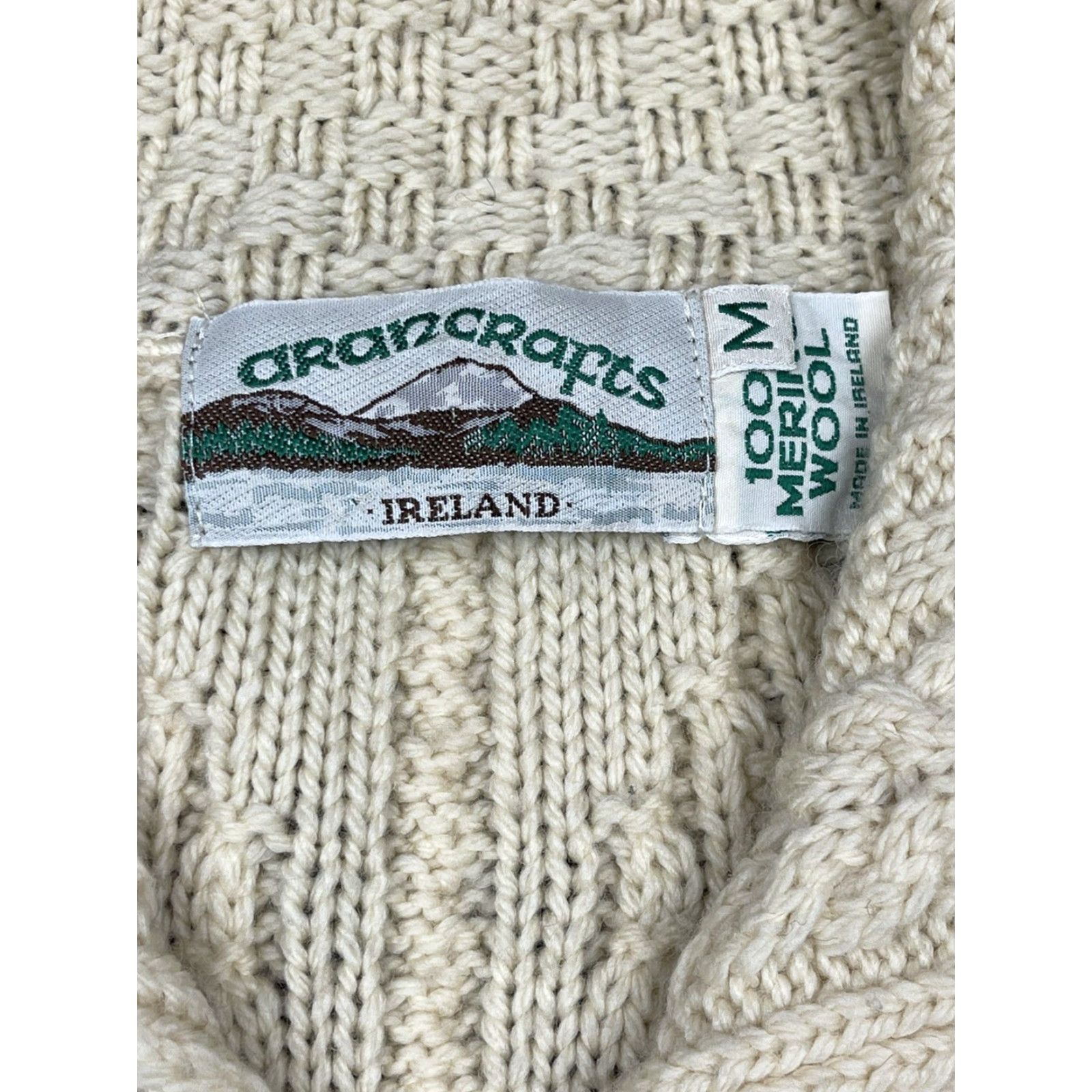 Vintage VINTAGE Aran Craft Cardigan Sweater Womens Merino Wool Ivory Long M Ireland Cable Knit with Pockets 100% Merino Wool Celtic Irish Pattern Womens Size M / US 6-8 / IT 42-44 - 3 Thumbnail
