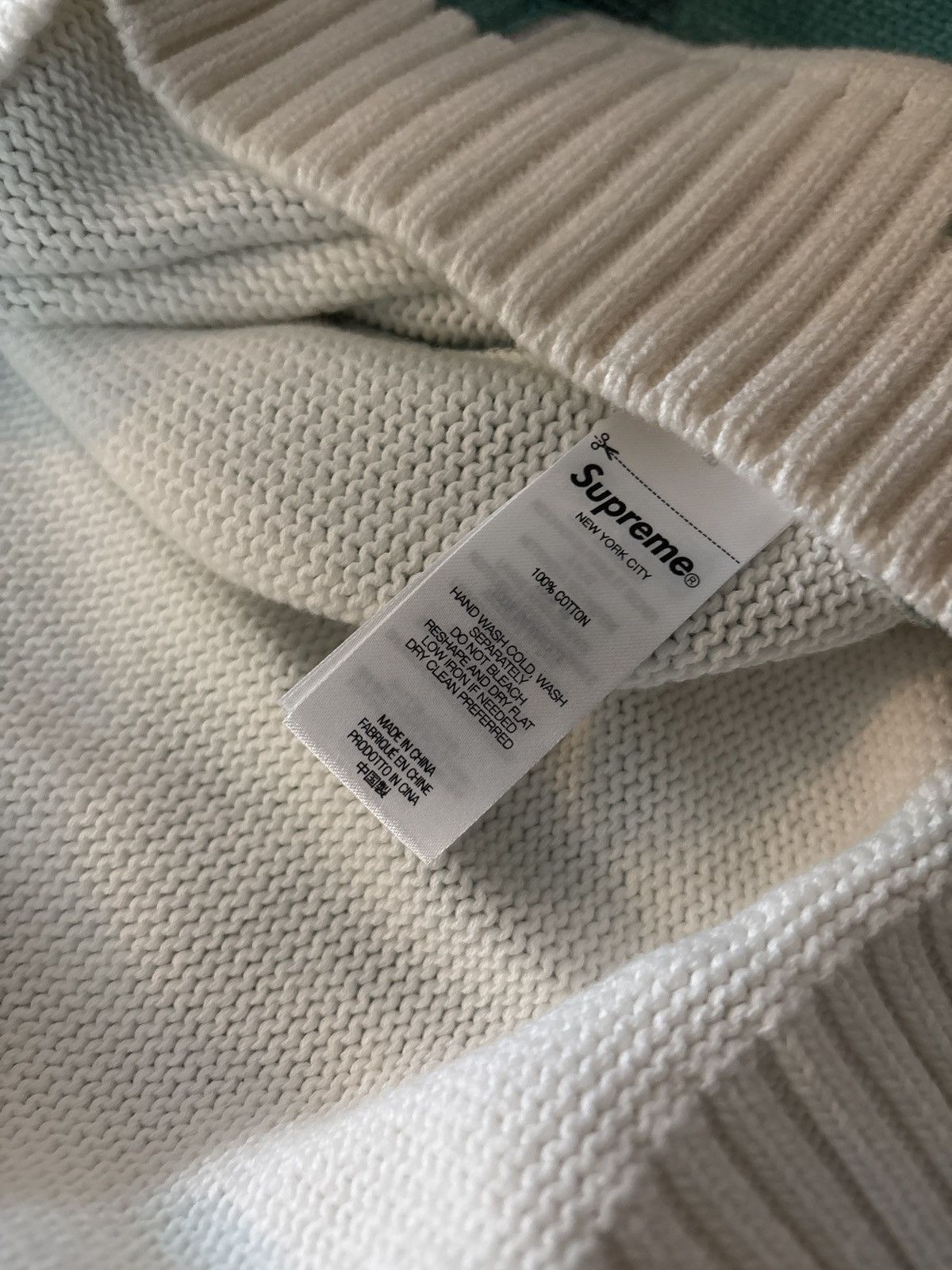 Damien Hirst × Supreme Supreme x Damien Hirst Shark Sweater Size US L / EU 52-54 / 3 - 6 Thumbnail