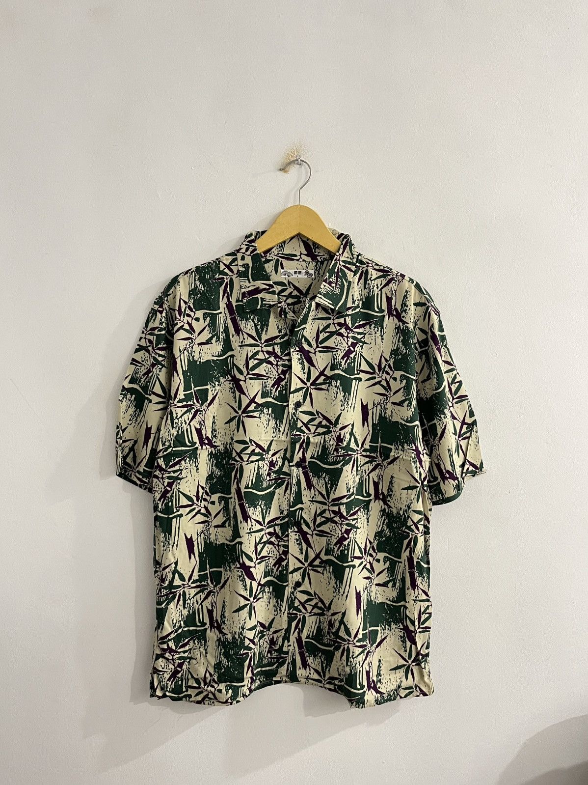 Japanese Brand Uniqlo Japanes Edition Button Up Shirt Size US L / EU 52-54 / 3 - 1 Thumbnail