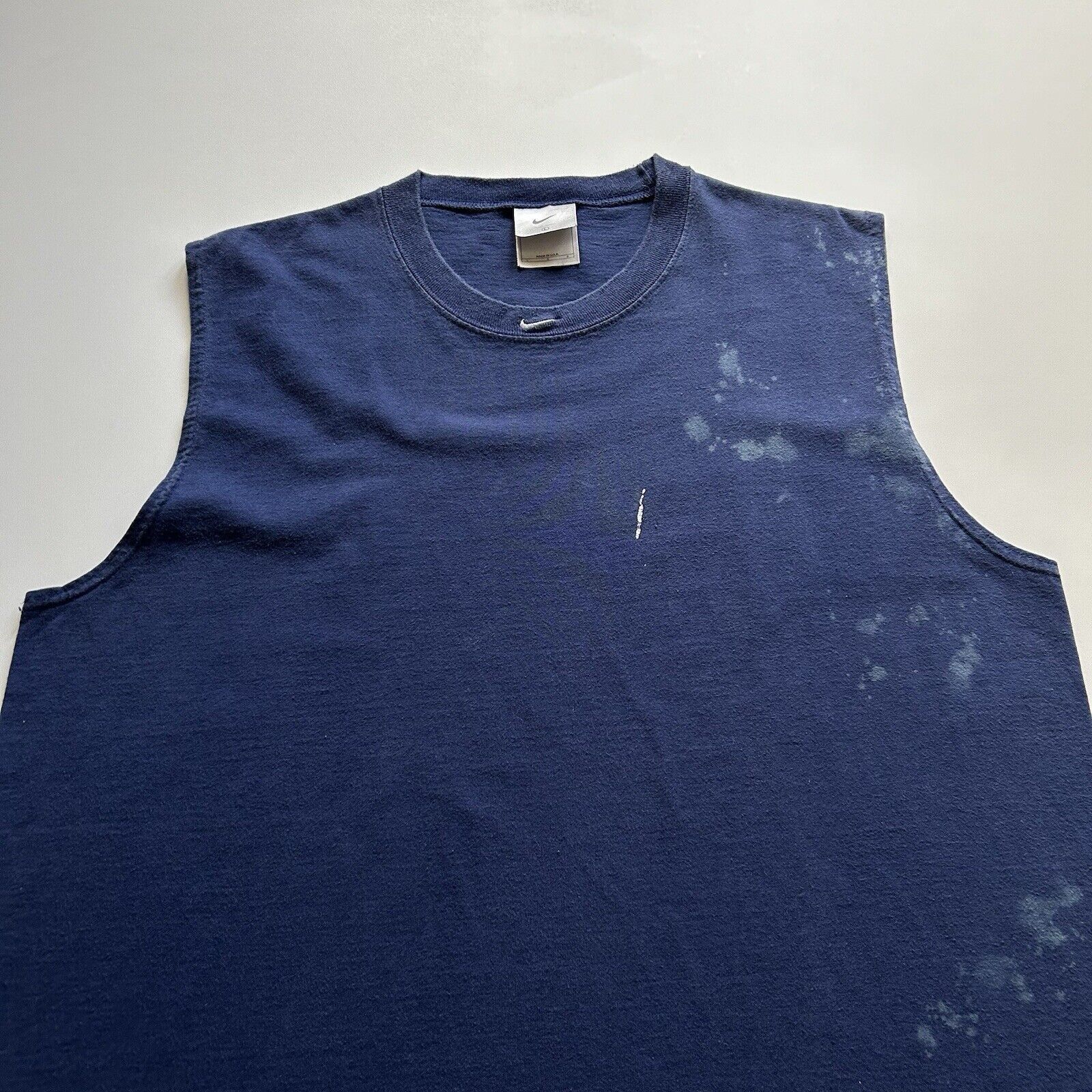 Nike × Vintage Vintage Y2K Nike Center Swoosh Sleeveless Shirt Large Faded Size US L / EU 52-54 / 3 - 2 Thumbnail